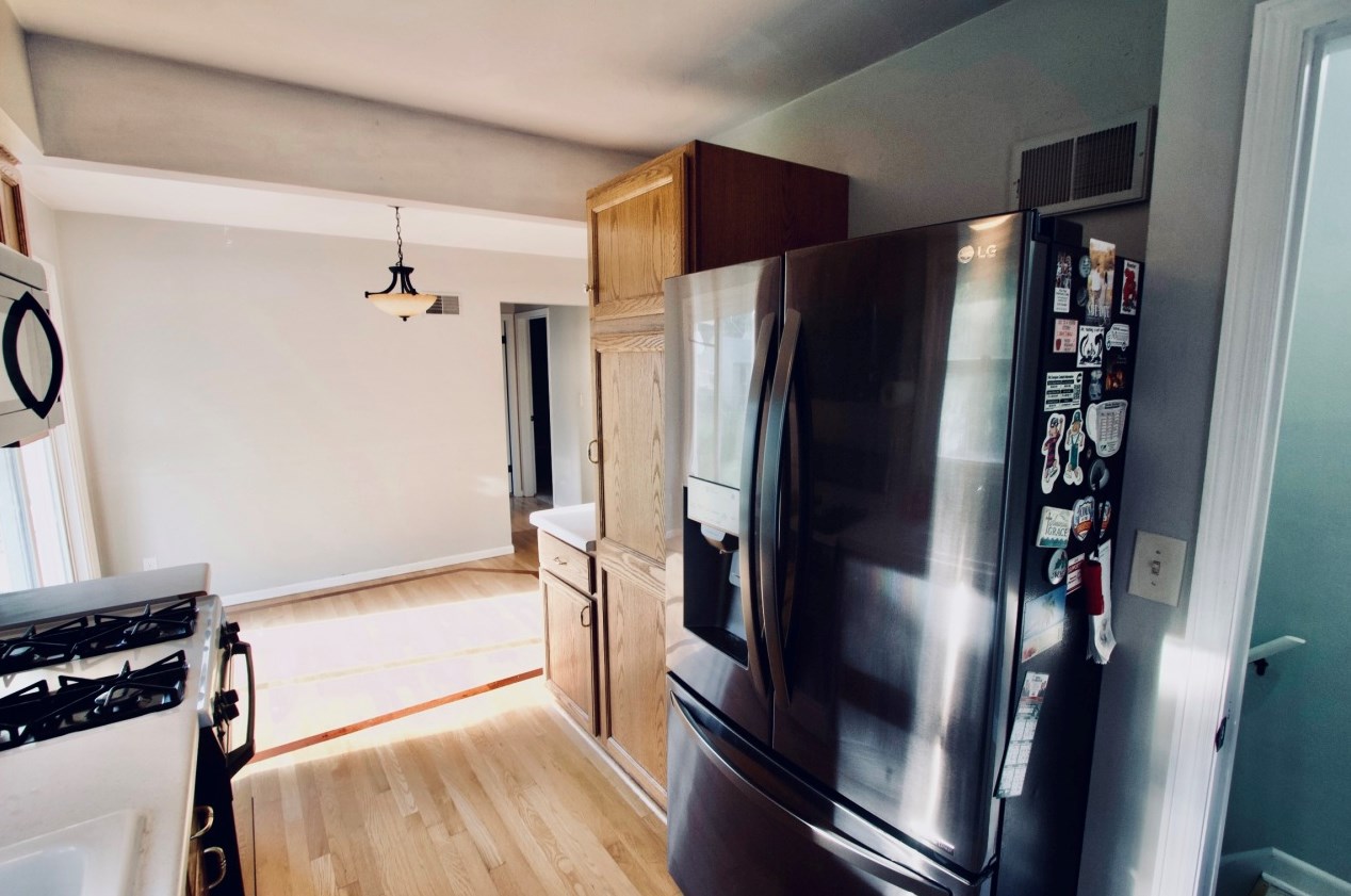 2855 89th St, Milwaukee WI  53222-4603 exterior