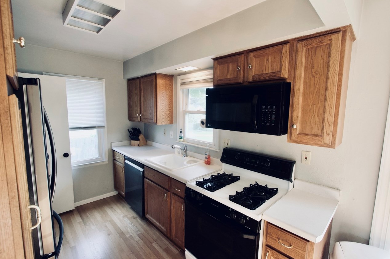 2855 89th St, Milwaukee WI  53222-4603 exterior