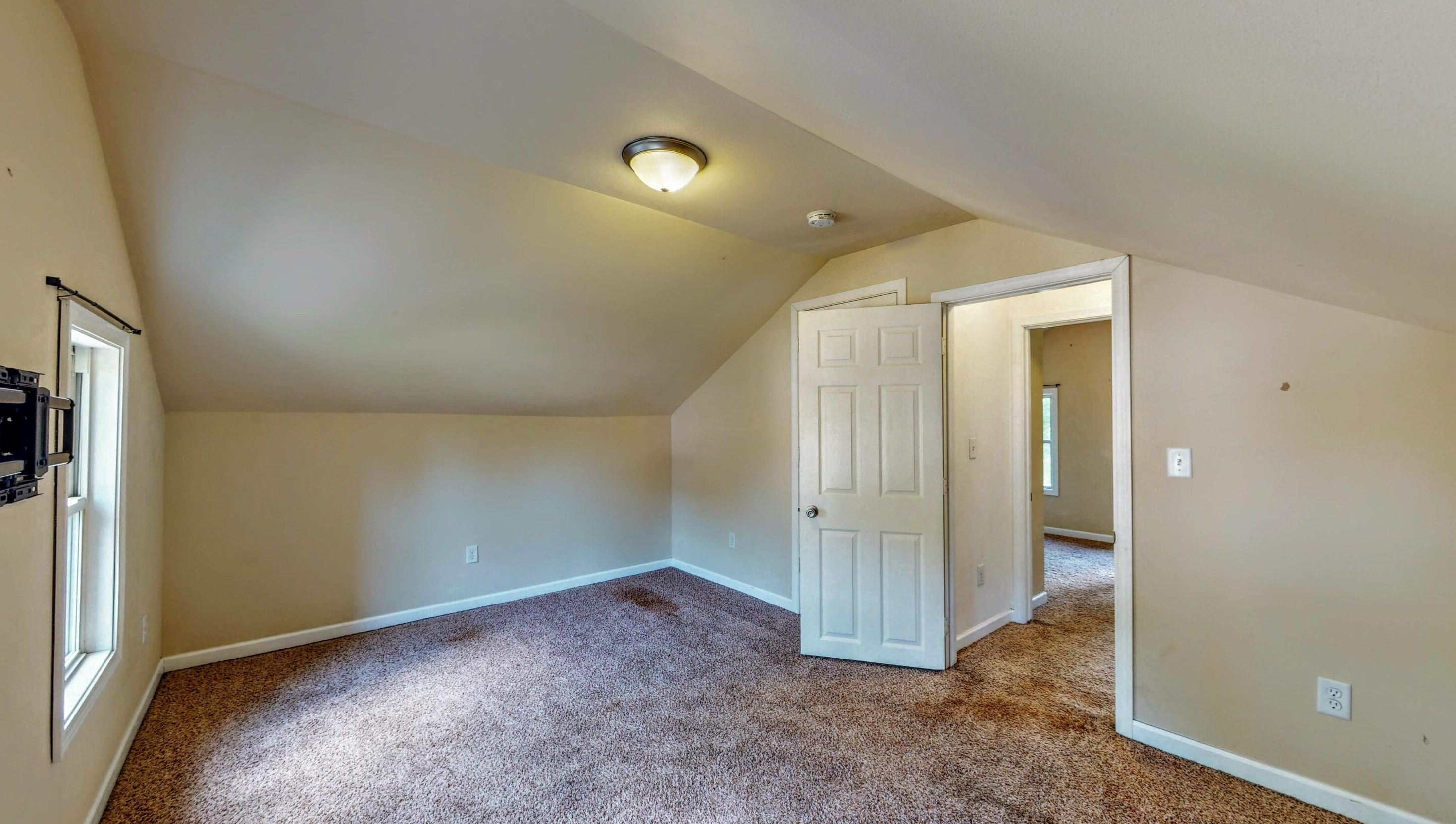 1418 Main St, Watertown WI  53094-4035 exterior