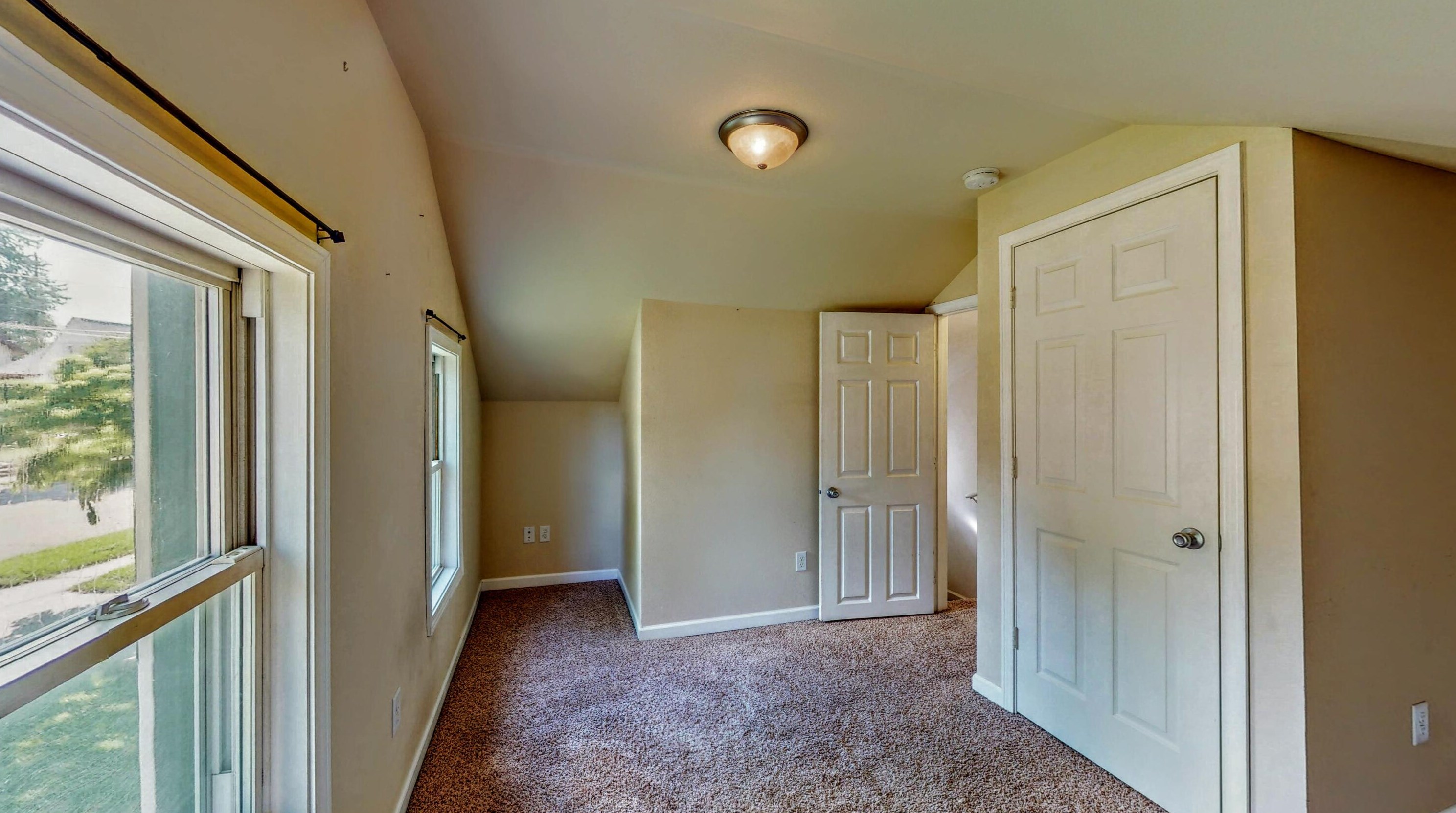 1418 Main St, Watertown WI  53094-4035 exterior