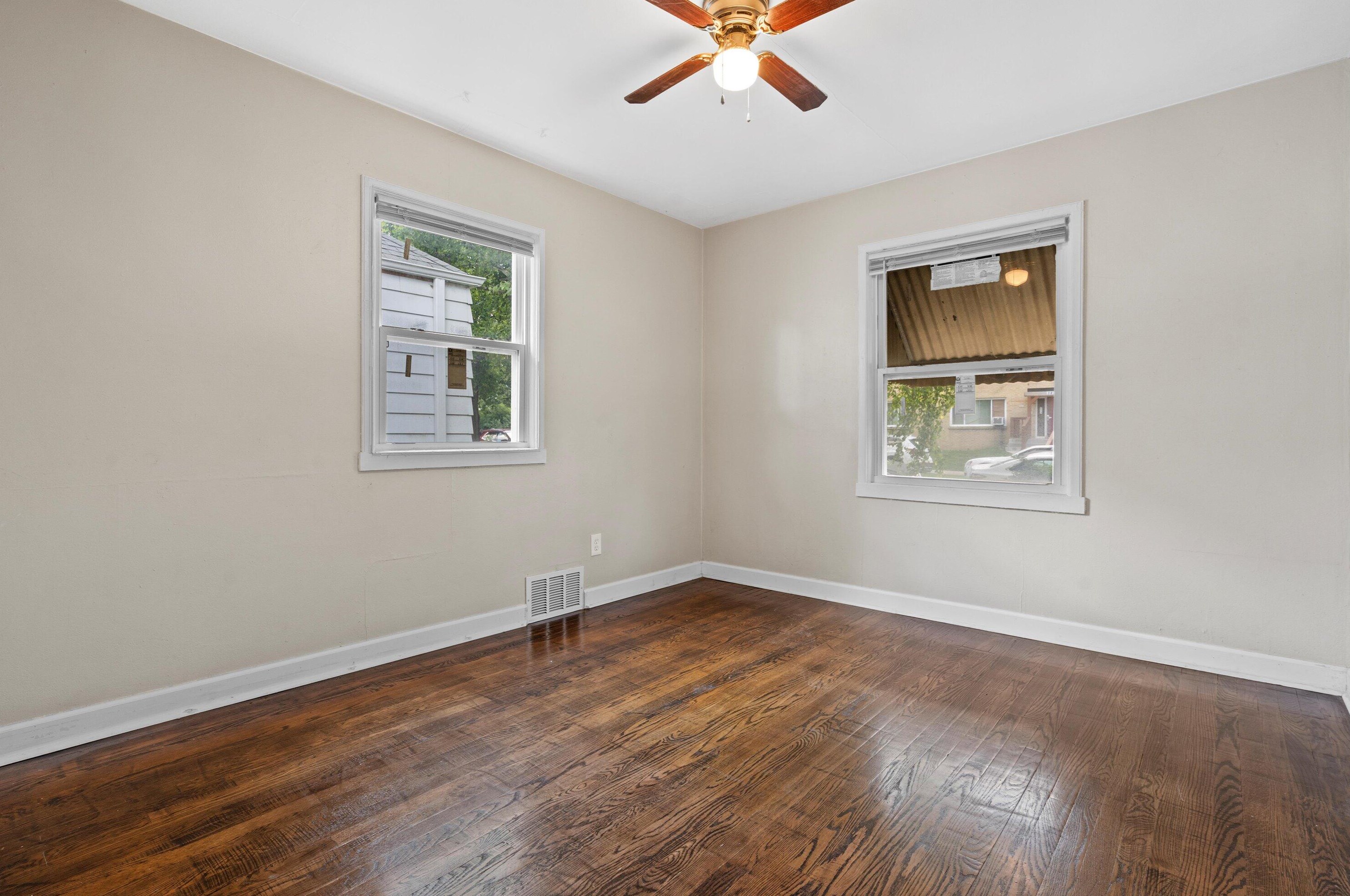 6031 Burleigh St, Milwaukee WI 53210-1551 exterior