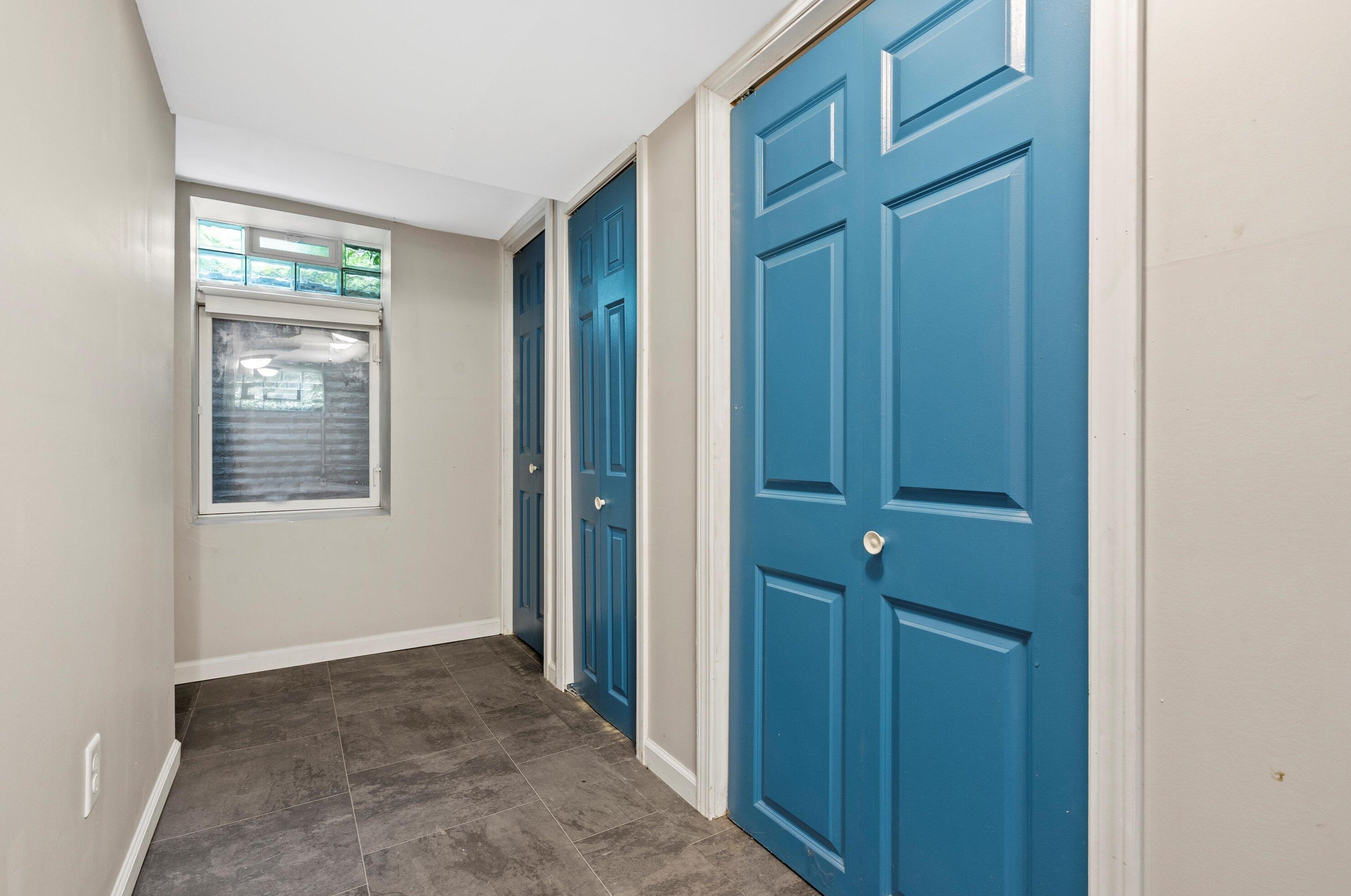 6031 Burleigh St, Milwaukee WI 53210-1551 exterior