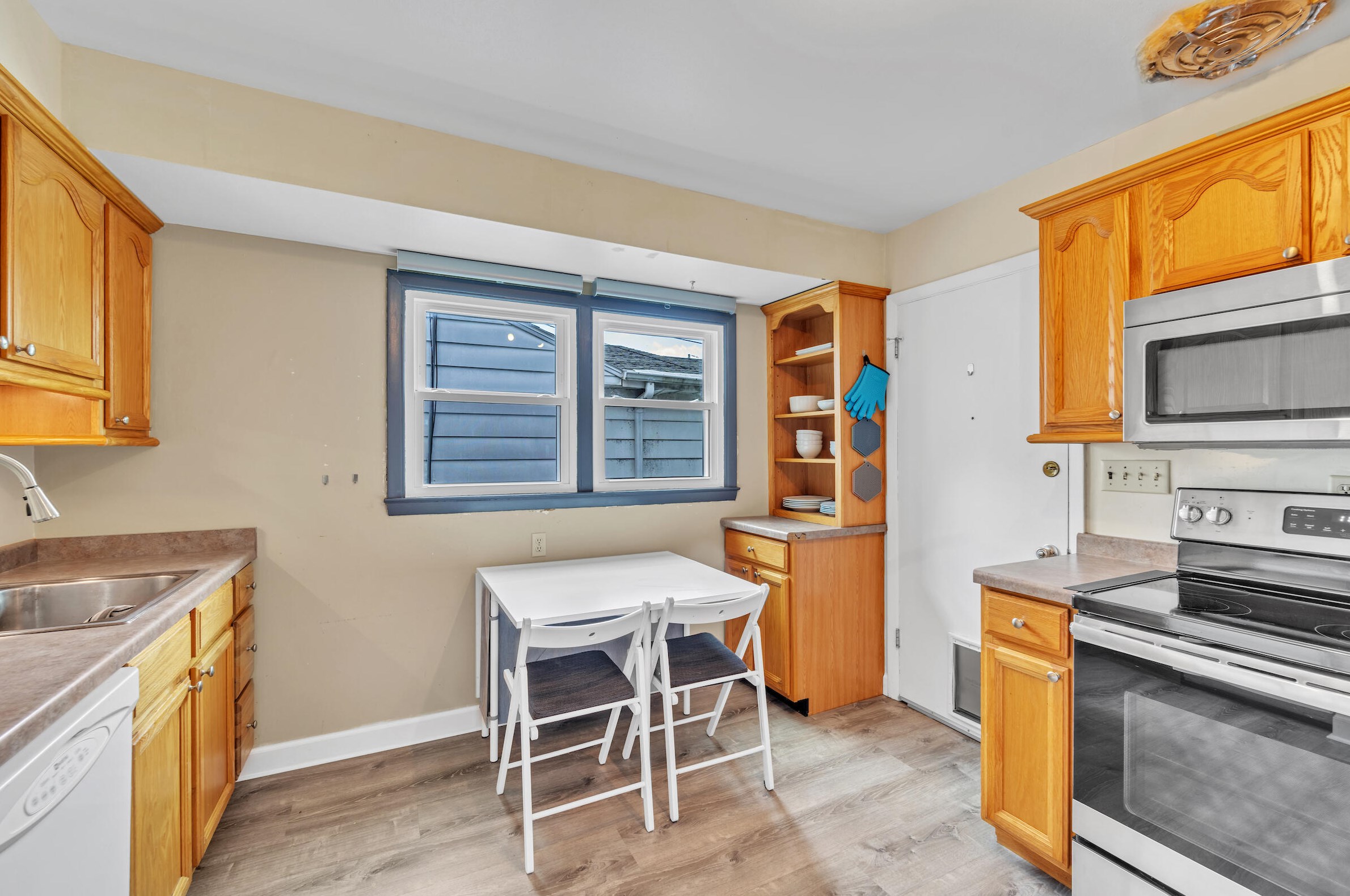 3322 81, Milwaukee WI 53213-1013 exterior