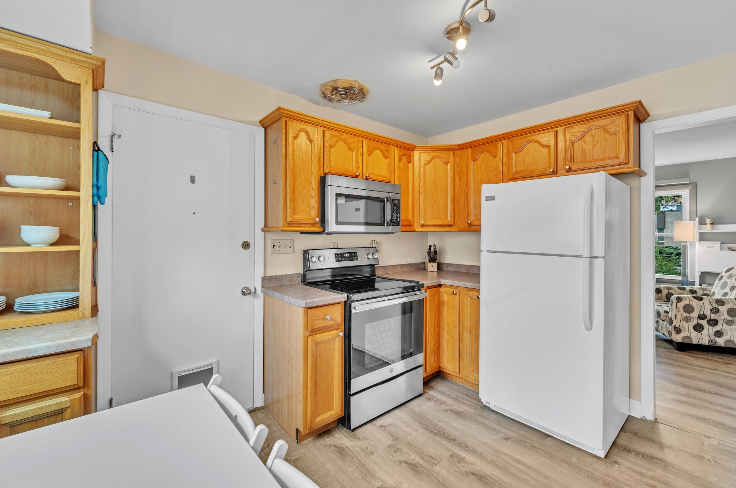 3322 81, Milwaukee WI 53213-1013 exterior