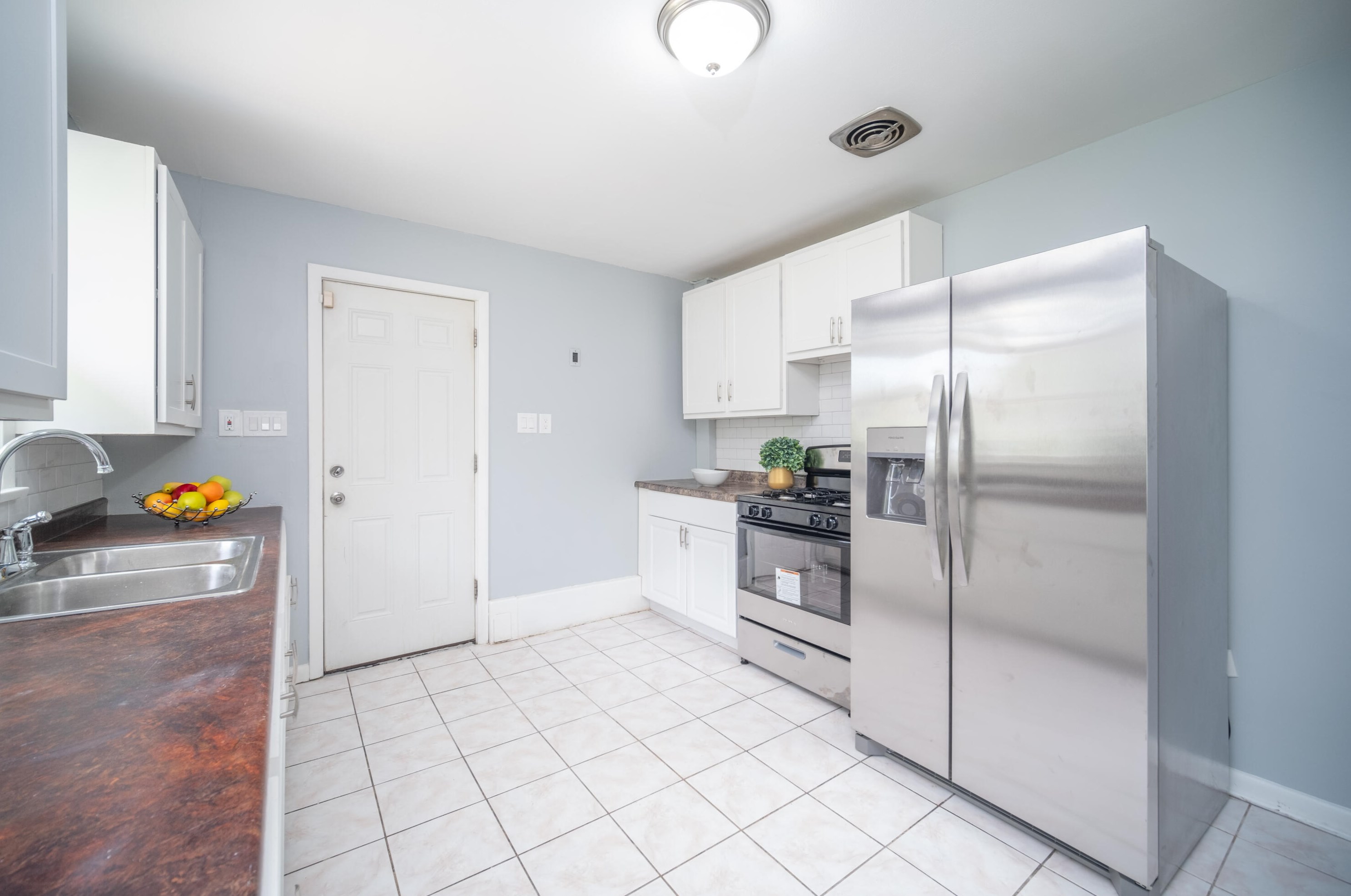 6544 56, Milwaukee WI 53223-5916 exterior