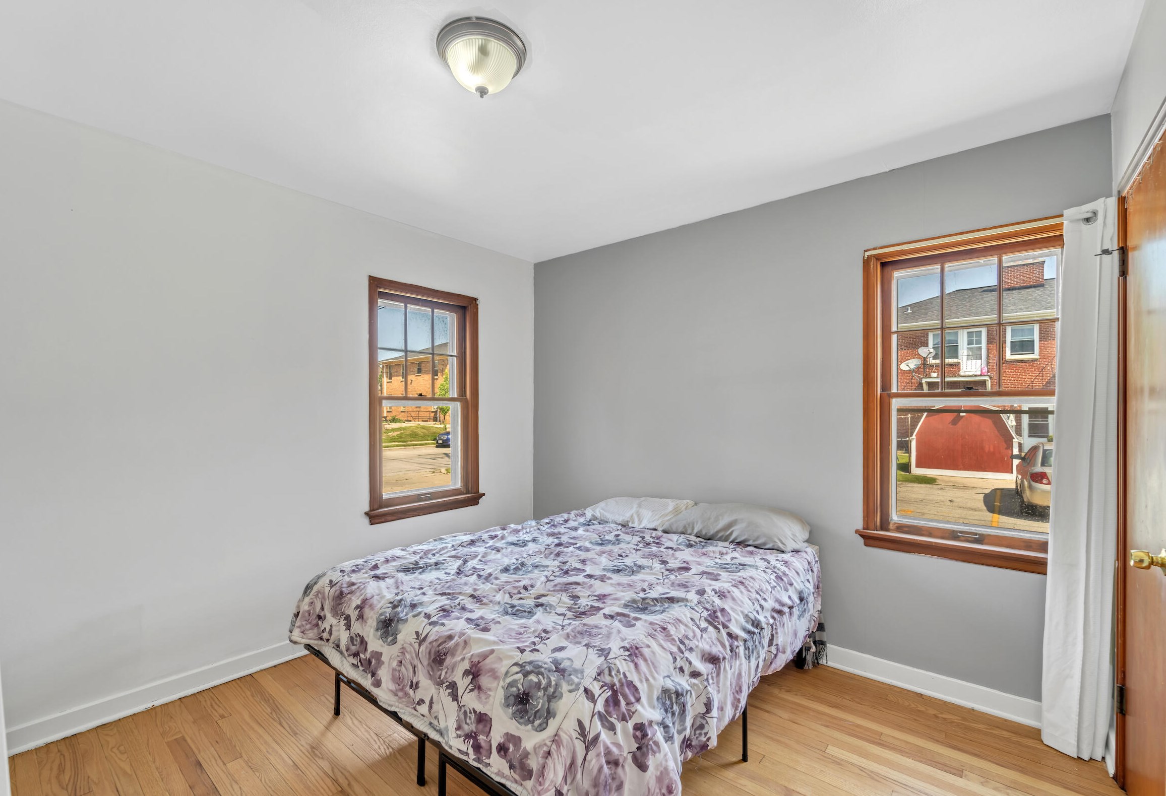 2318 55th St, Milwaukee WI  53219-2210 exterior