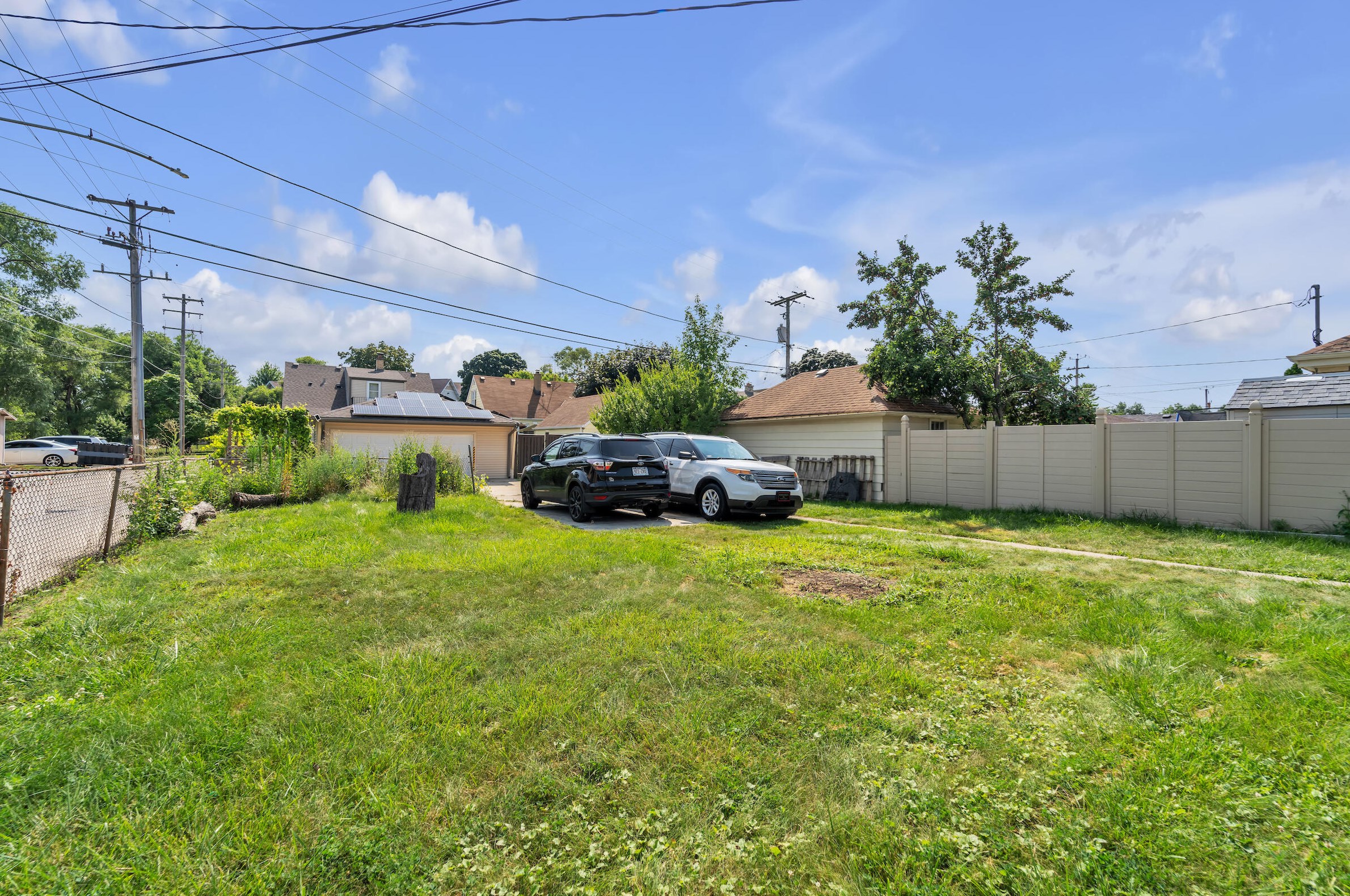 2318 55th St, Milwaukee WI  53219-2210 exterior