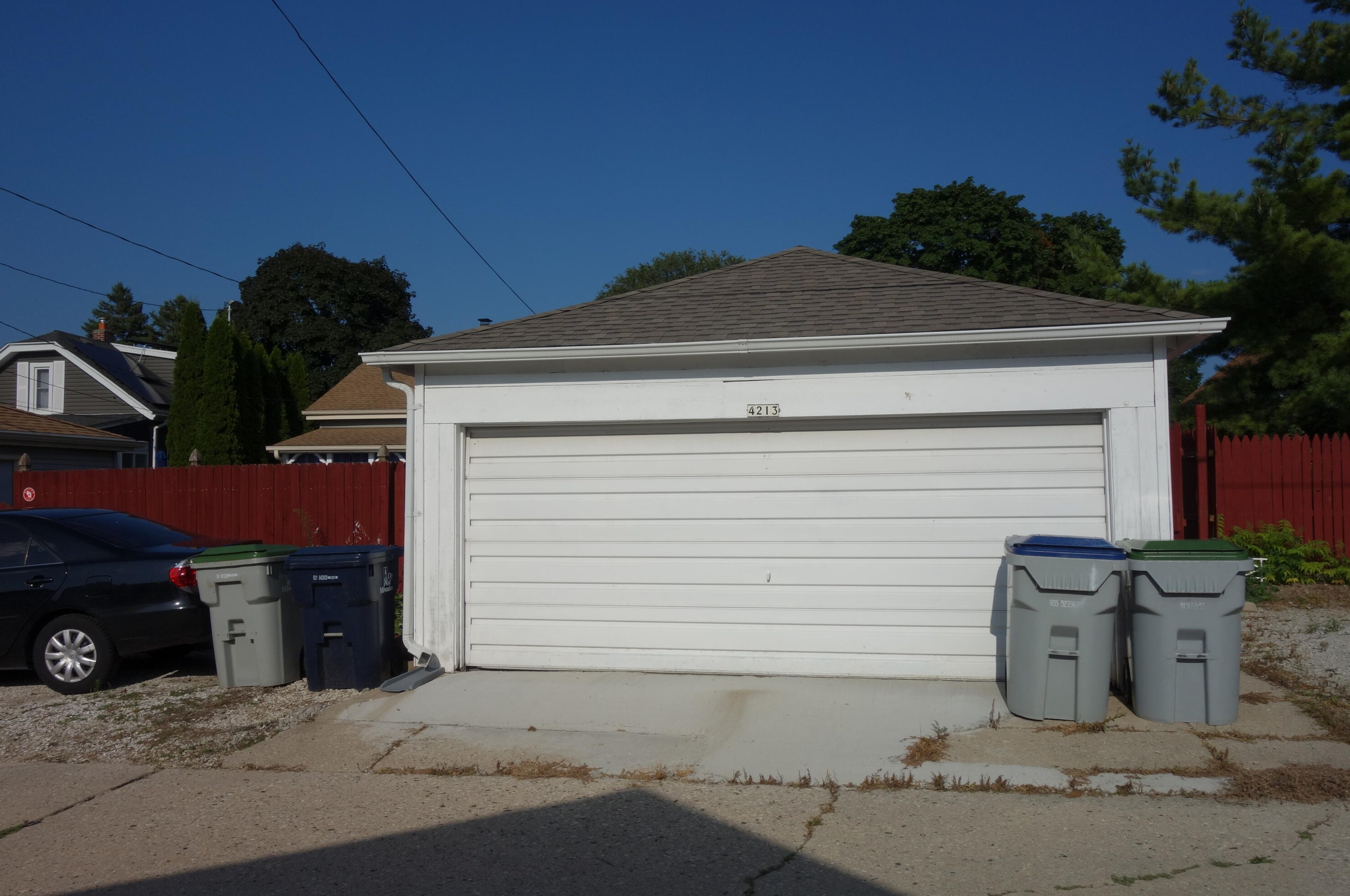 4213 1st St, Milwaukee WI  53212-1019 exterior