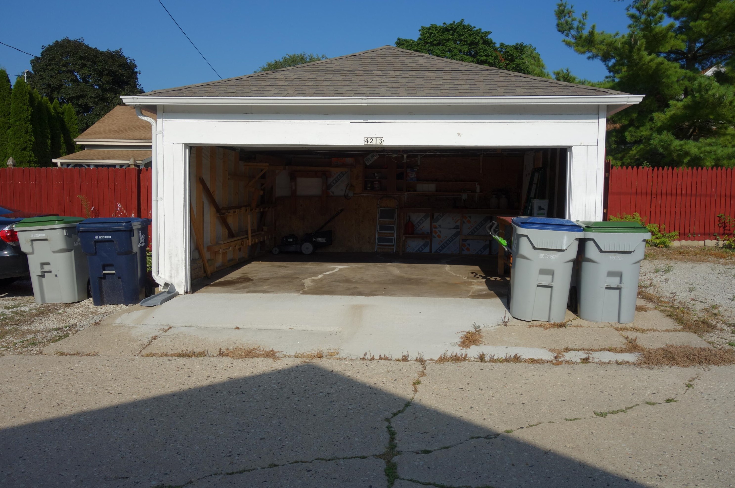 4213 1st St, Milwaukee WI  53212-1019 exterior