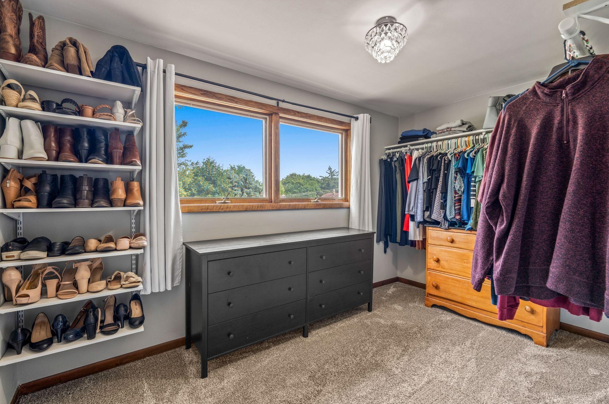 3652 88th St, Milwaukee WI  53228-1532 exterior