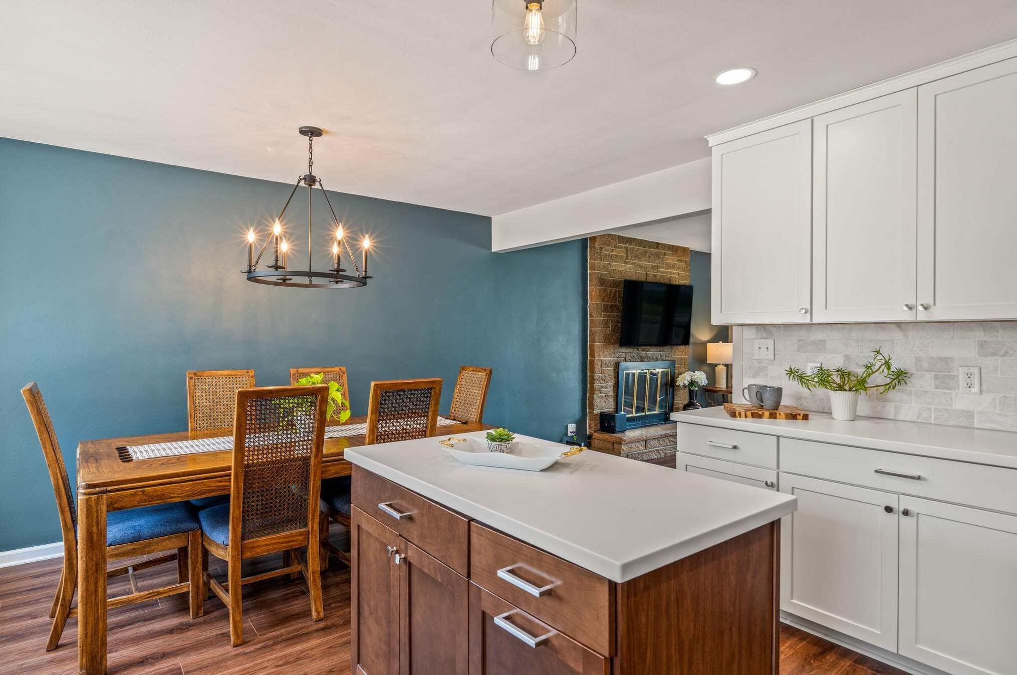 3652 88th St, Milwaukee WI  53228-1532 exterior