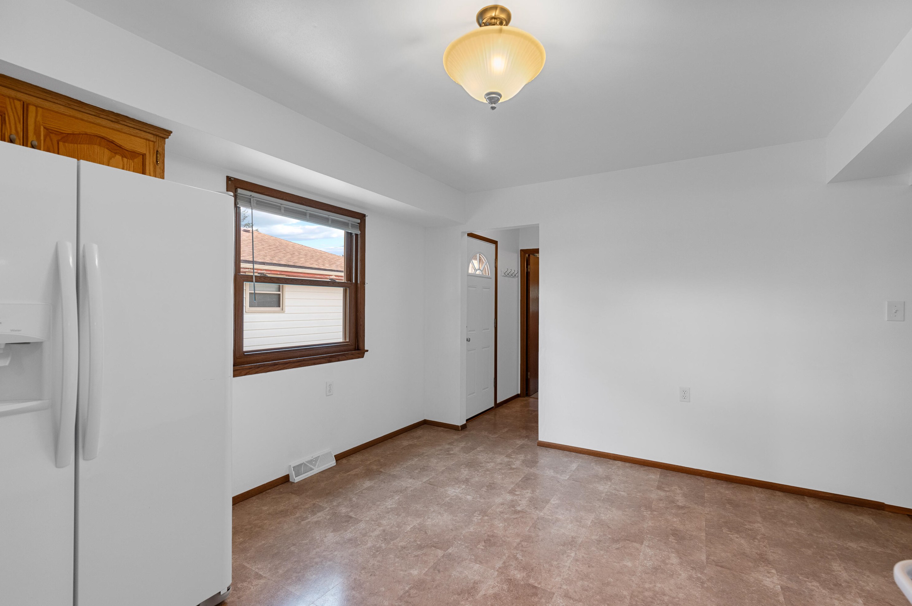 2551 93, Milwaukee WI 53226-1703 exterior