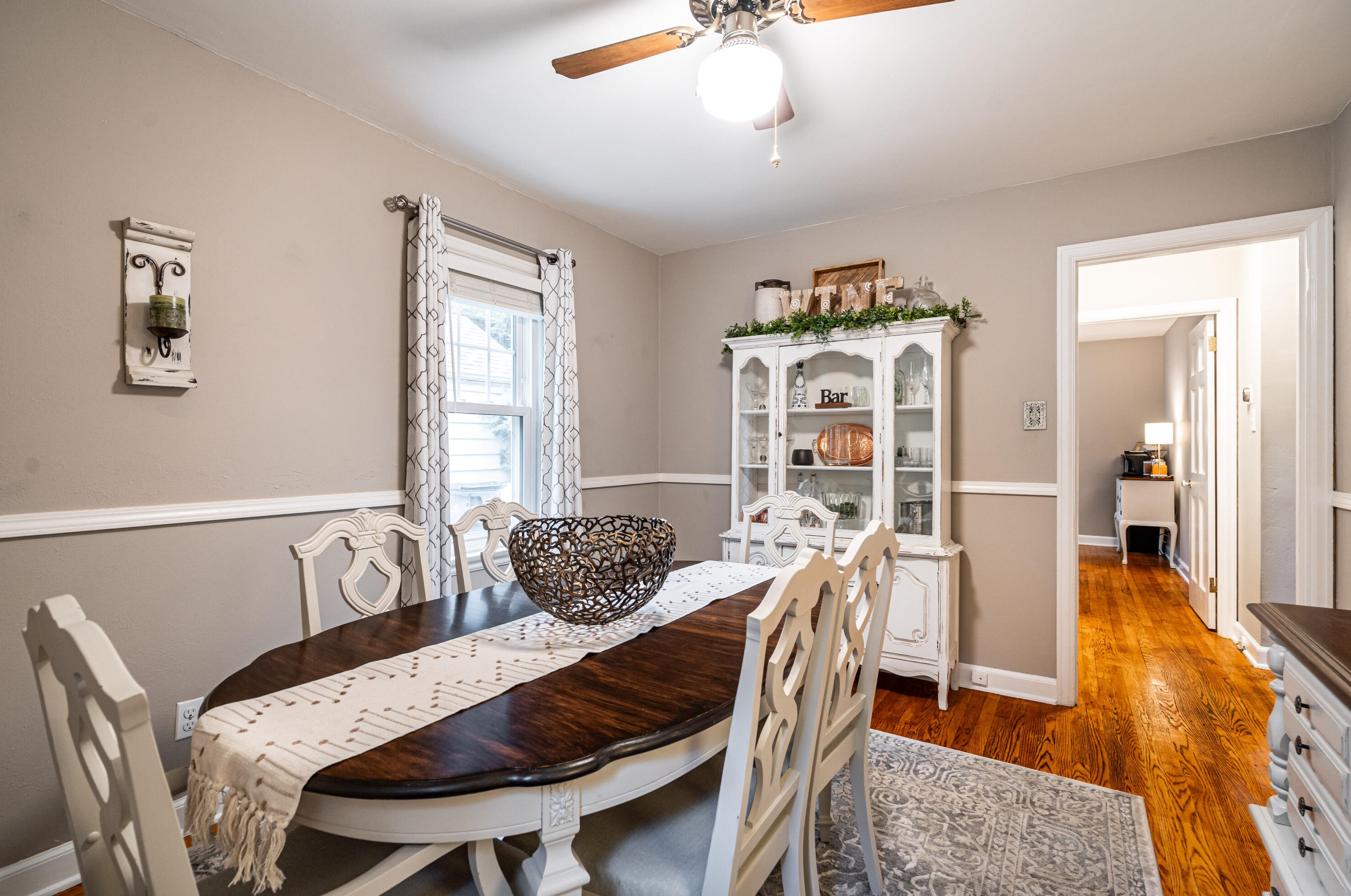 6621 Howard Ave, Milwaukee WI  53220-1805 exterior