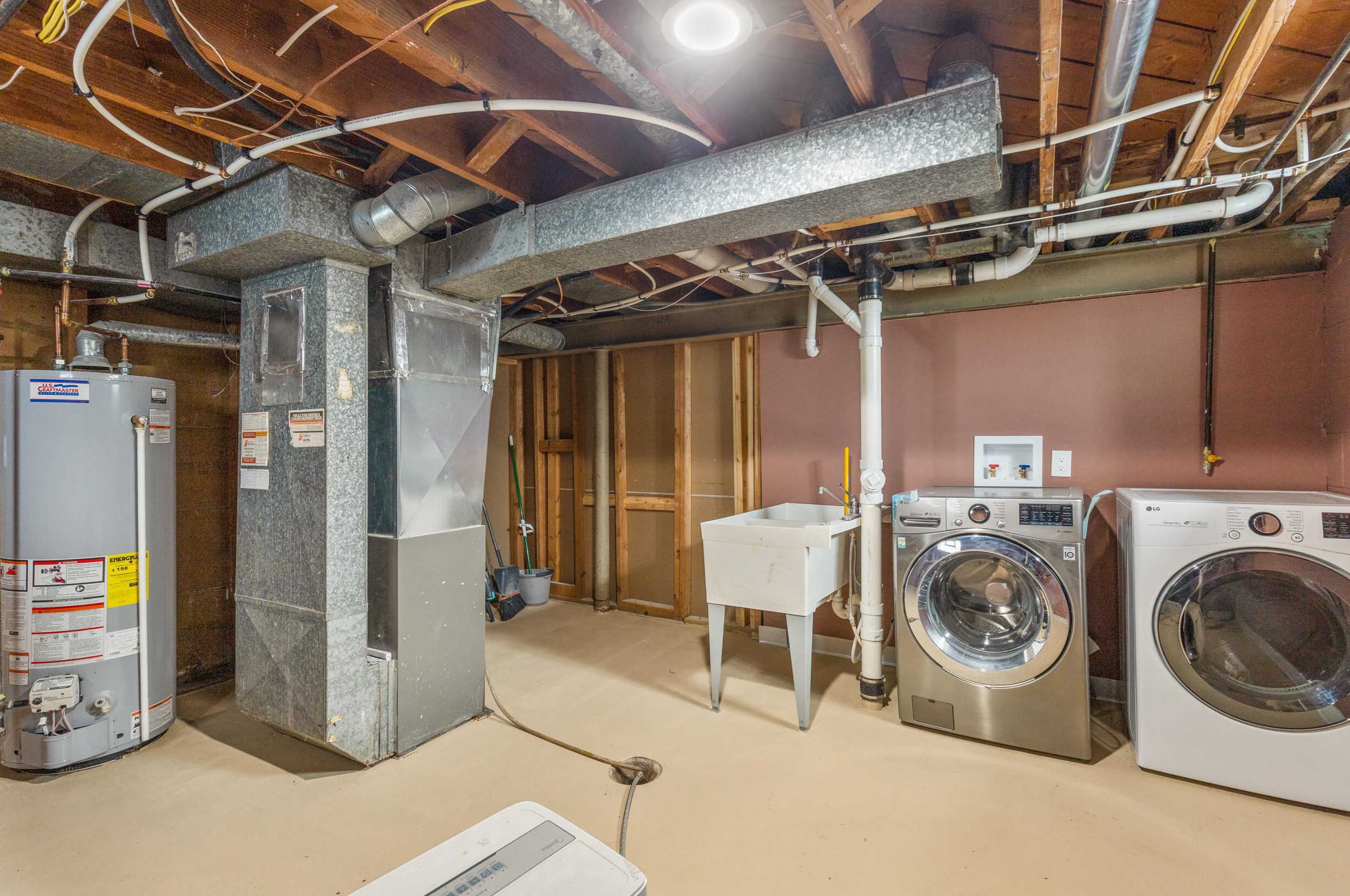 4320 100, Milwaukee WI 53225-4725 exterior