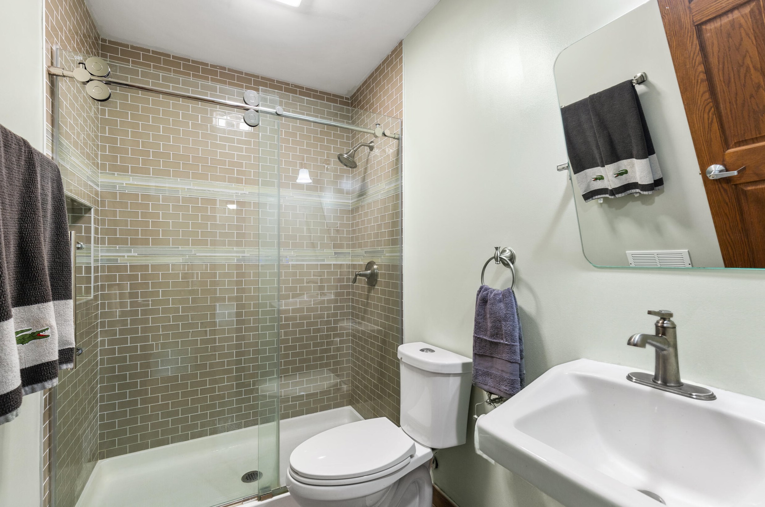 4320 100, Milwaukee WI 53225-4725 exterior