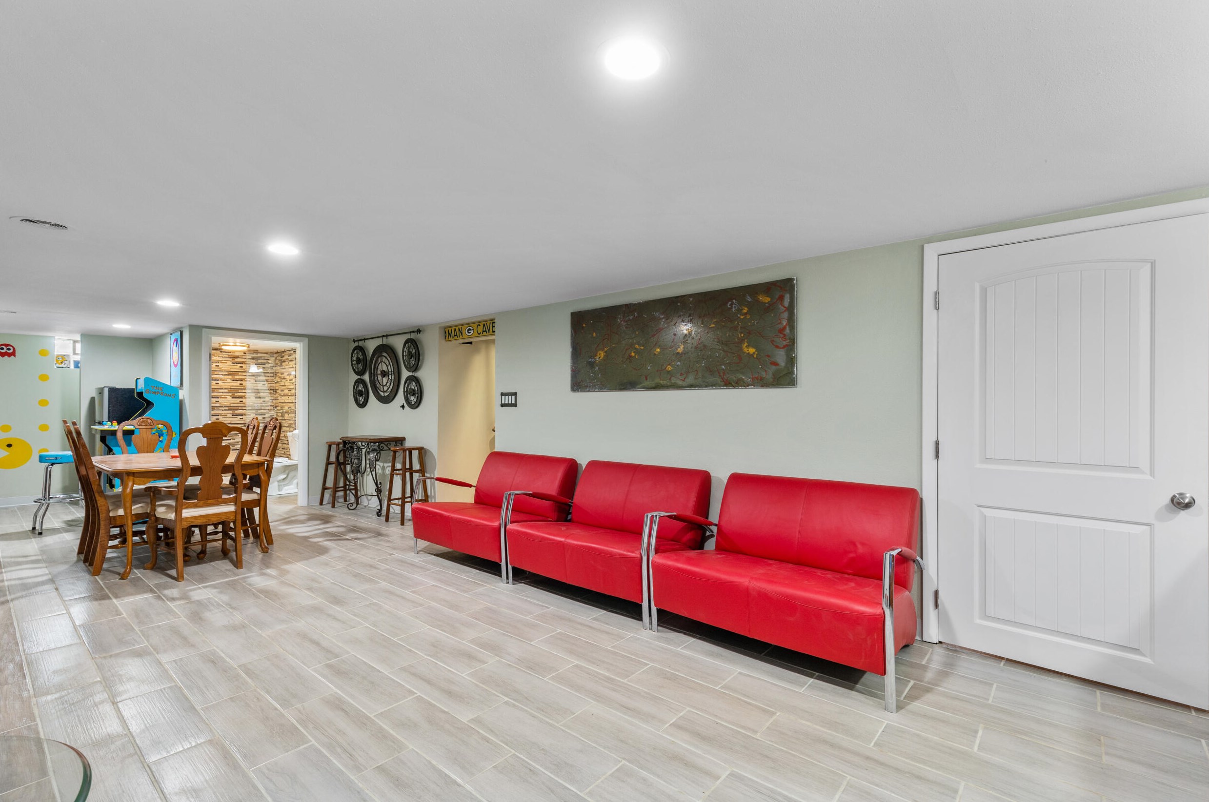 4320 100, Milwaukee WI 53225-4725 exterior