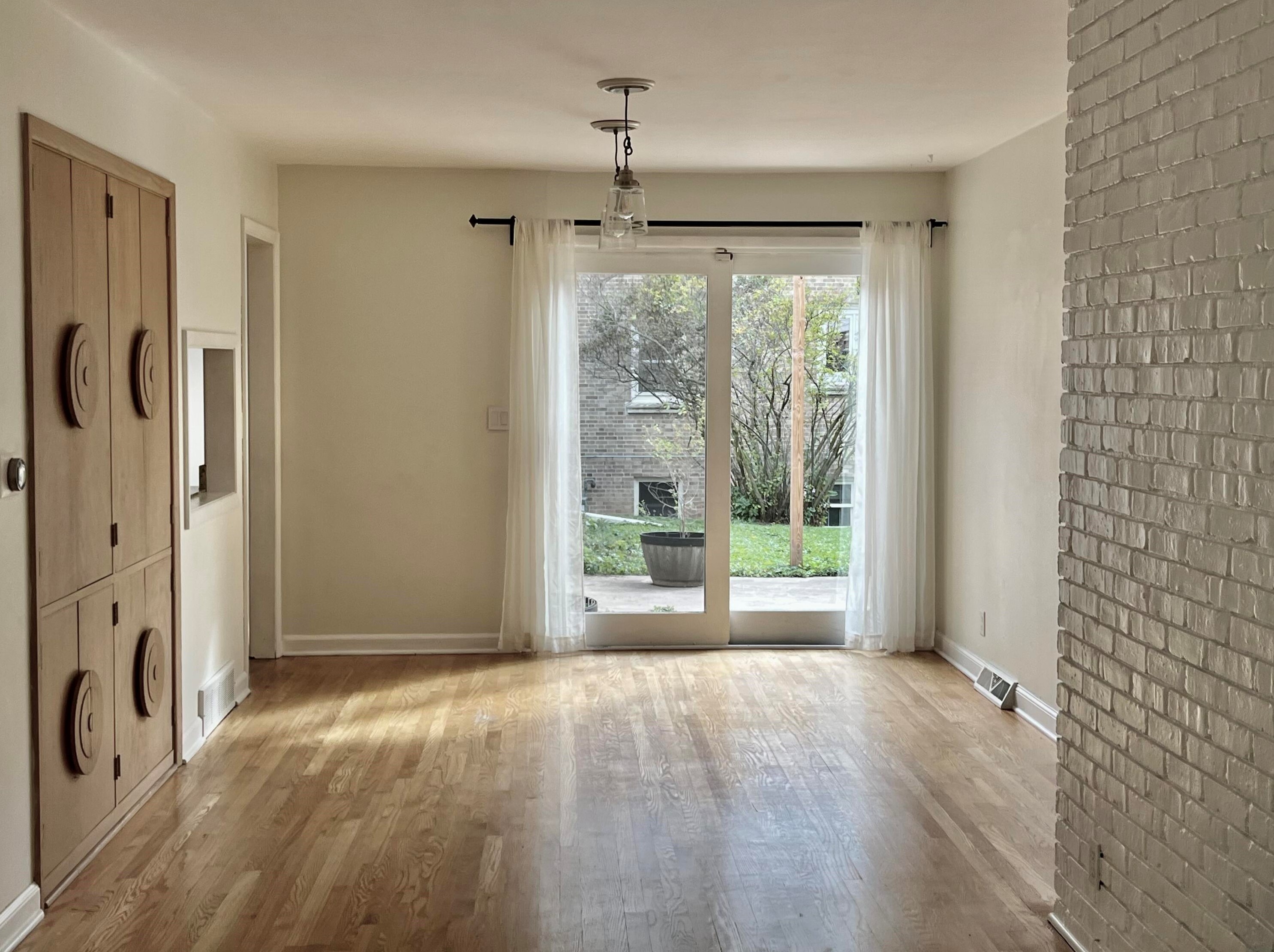 4315 Lk Dr, Milwaukee WI 53211-1725 exterior