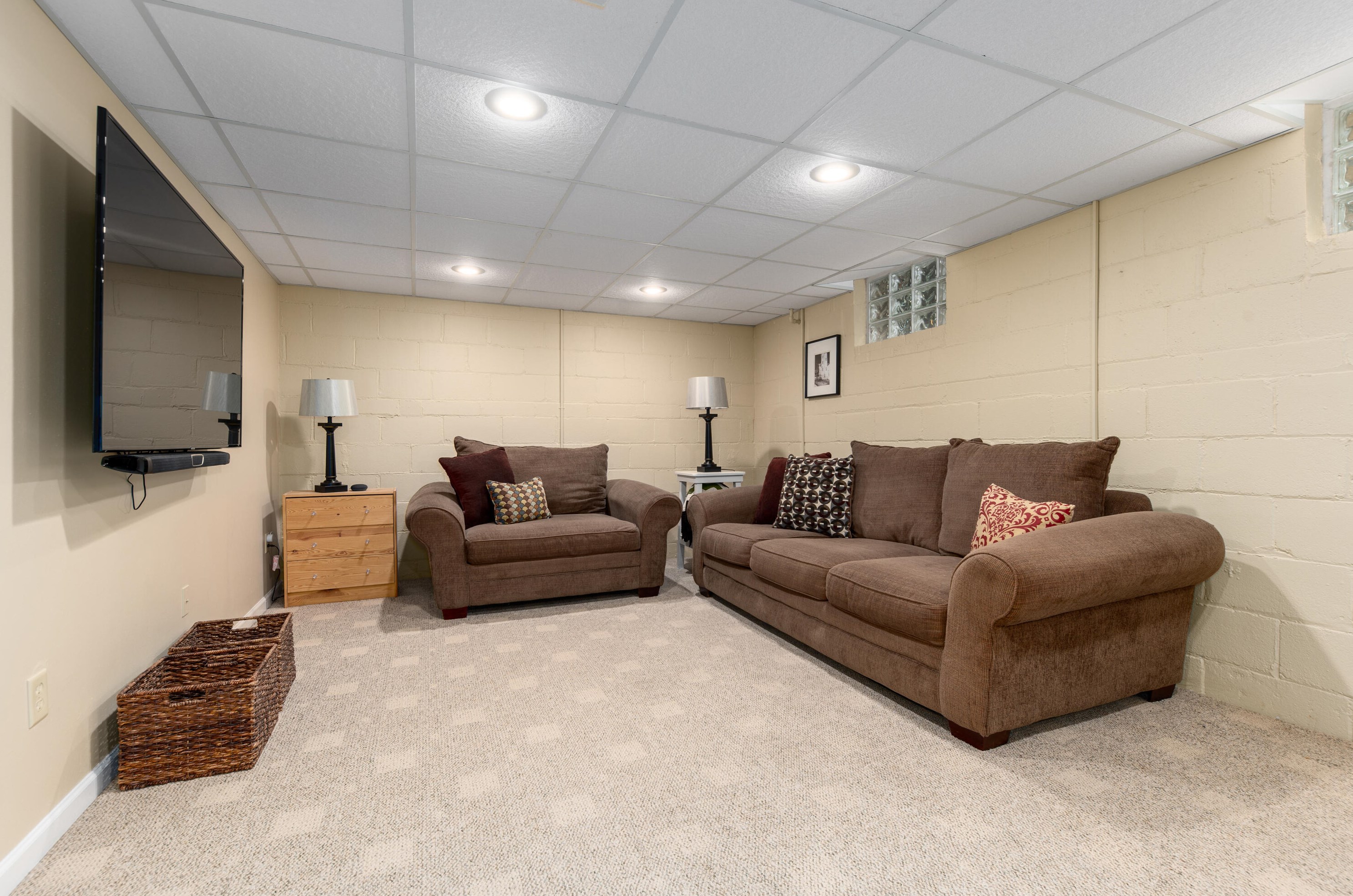 2461 60, Milwaukee WI 53219-2130 exterior