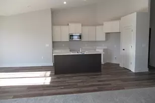 518 Woodside Ct, West Bend, WI 53095 - Photo 29