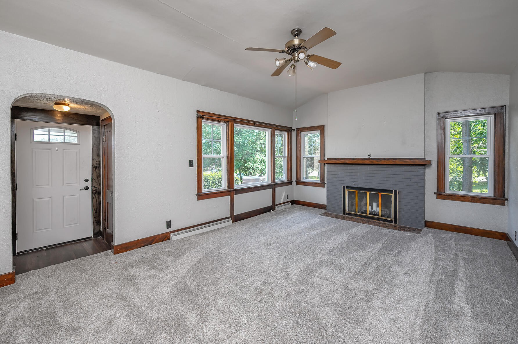 3730 S Browns Lake Dr, Lyons, WI 53105