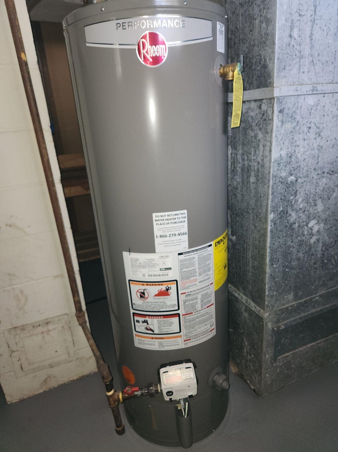 8144 Lisbon Ave, Milwaukee WI 53222-3827 exterior