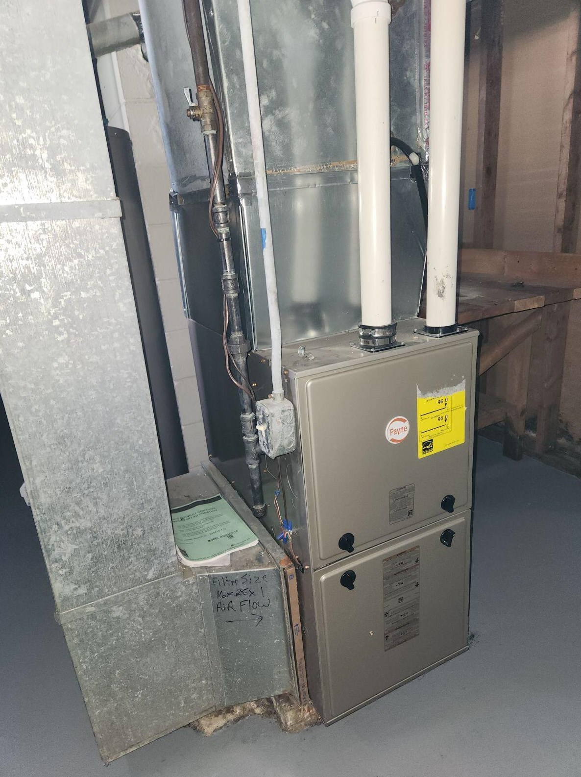 8144 Lisbon Ave, Milwaukee WI 53222-3827 exterior