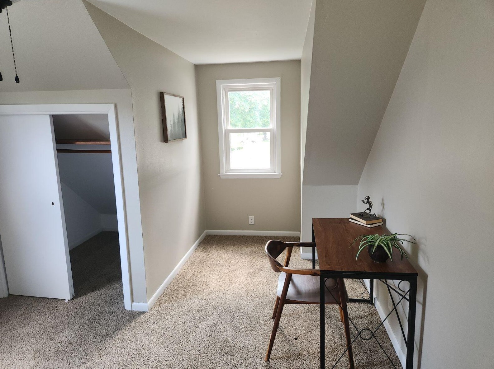 8144 Lisbon Ave, Milwaukee WI 53222-3827 exterior