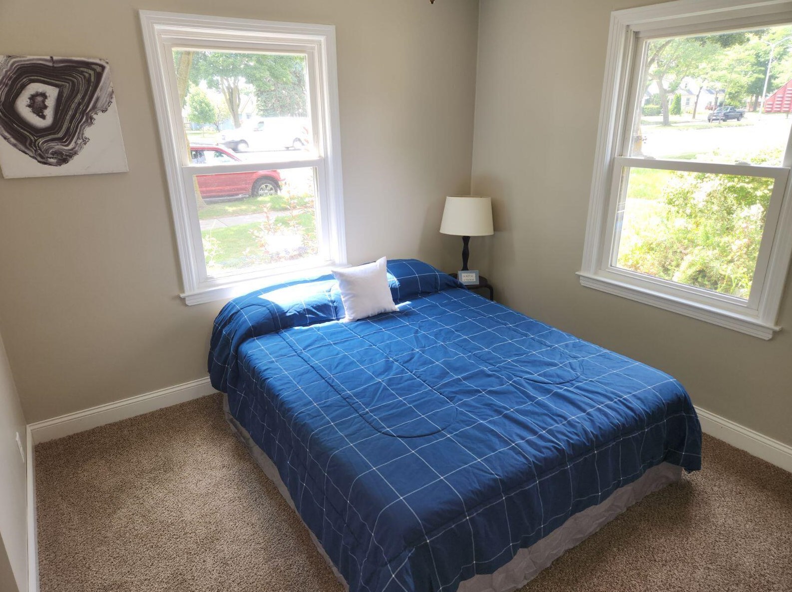 8144 Lisbon Ave, Milwaukee WI 53222-3827 exterior