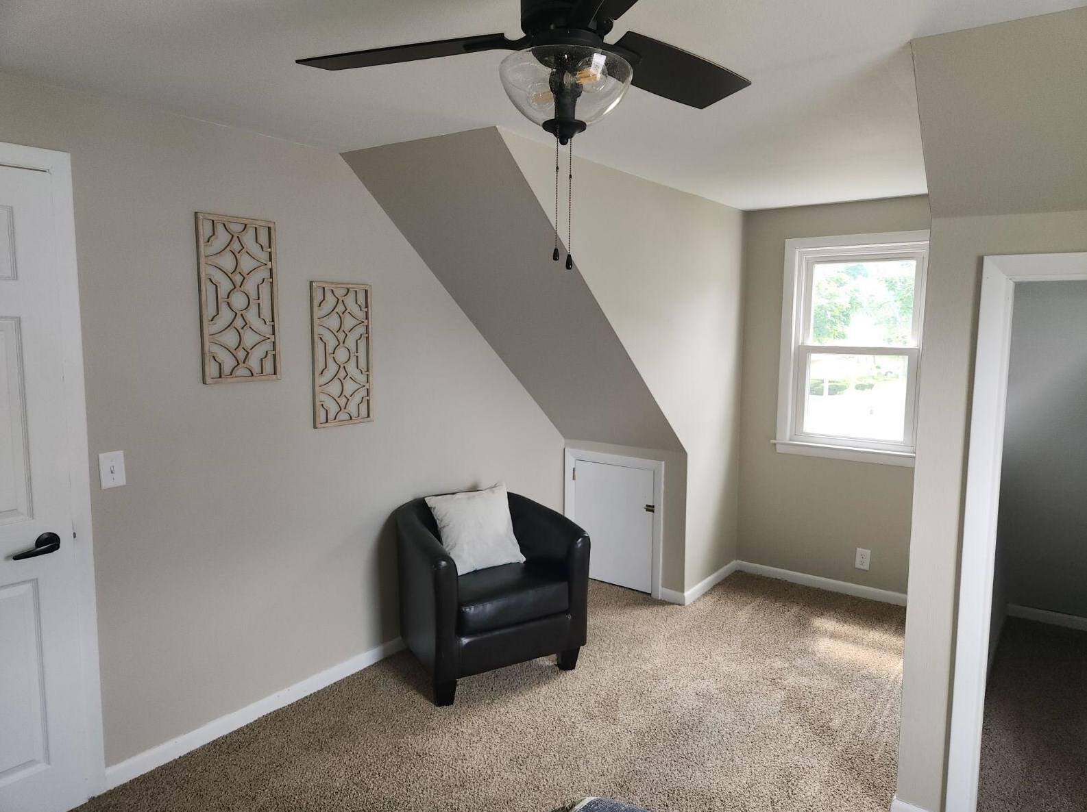 8144 Lisbon Ave, Milwaukee WI 53222-3827 exterior