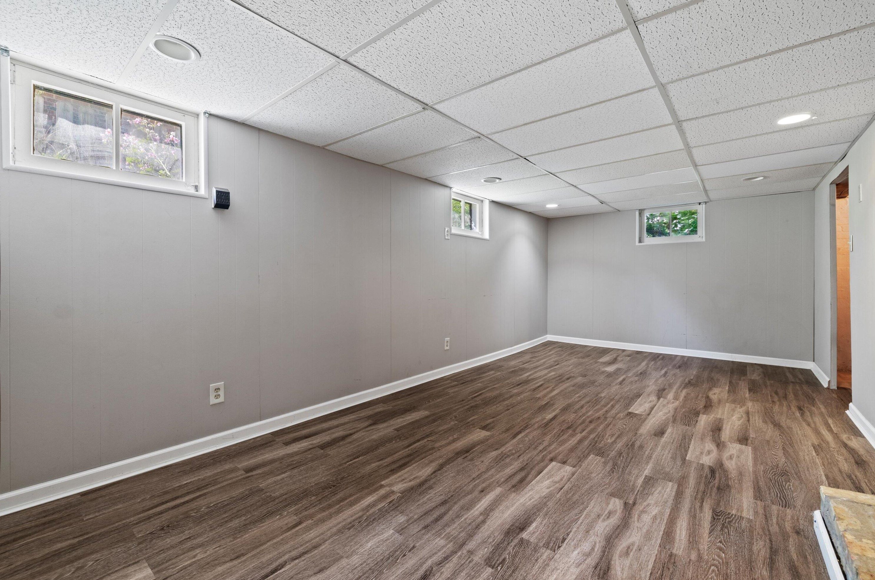 7016 27th Ave, Kenosha WI  53143-5216 exterior
