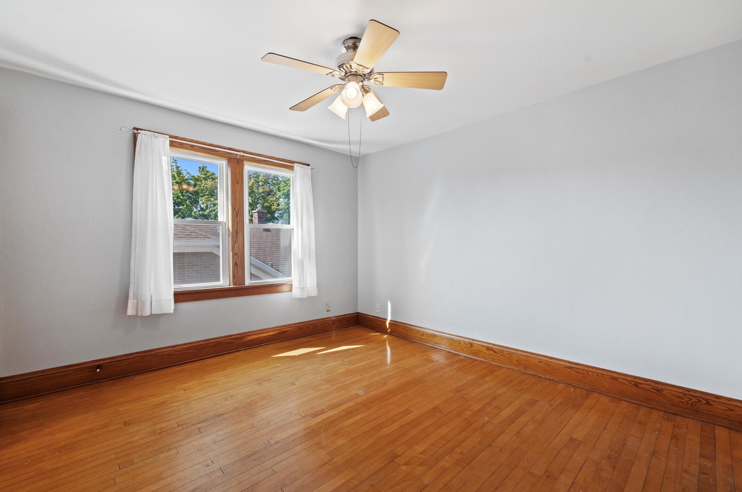 7016 27th Ave, Kenosha WI  53143-5216 exterior