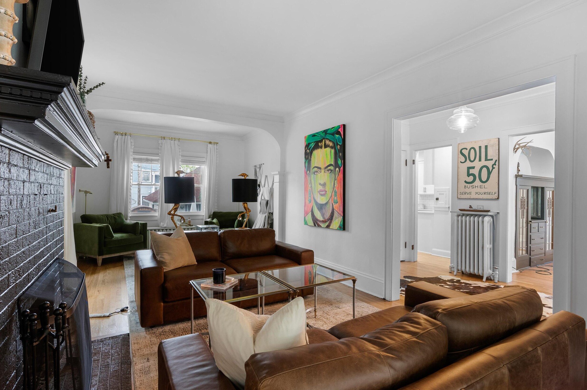 3059 Prospect Ave, Milwaukee WI  53211-3348 exterior