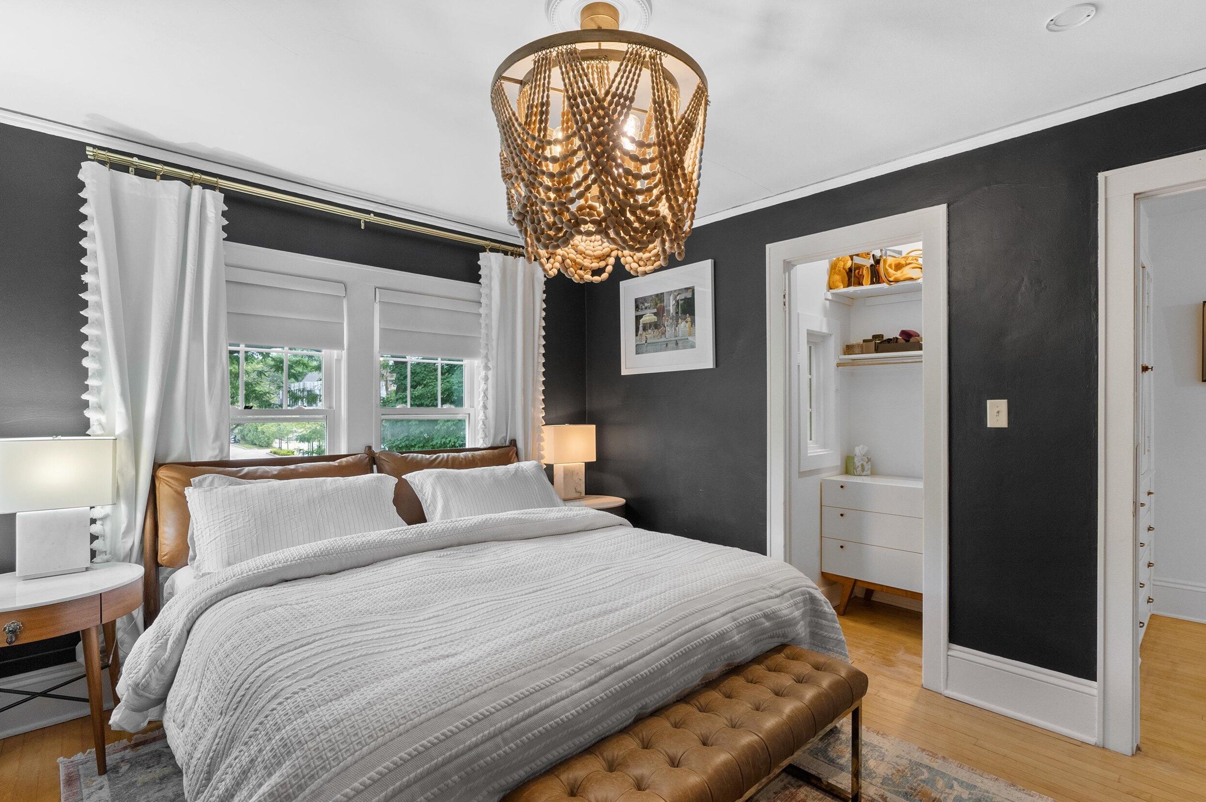 3059 Prospect Ave, Milwaukee WI  53211-3348 exterior