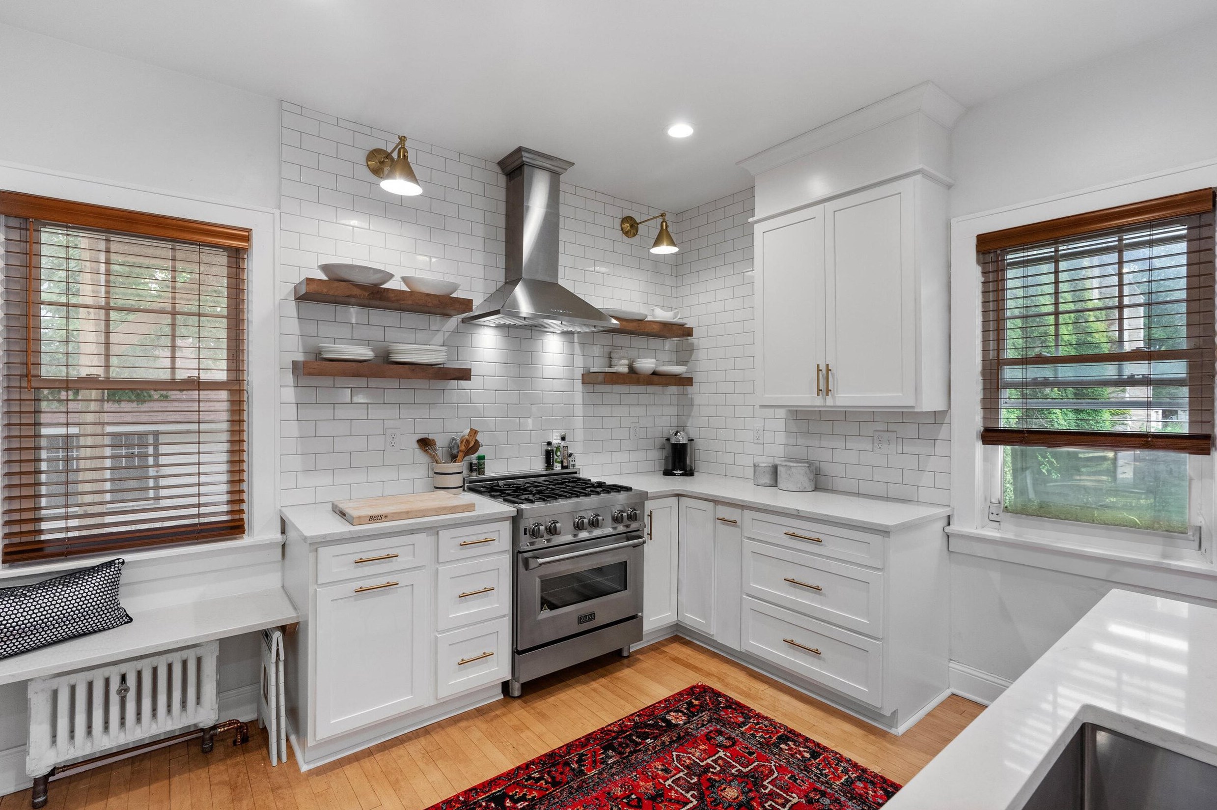 3059 Prospect Ave, Milwaukee WI  53211-3348 exterior