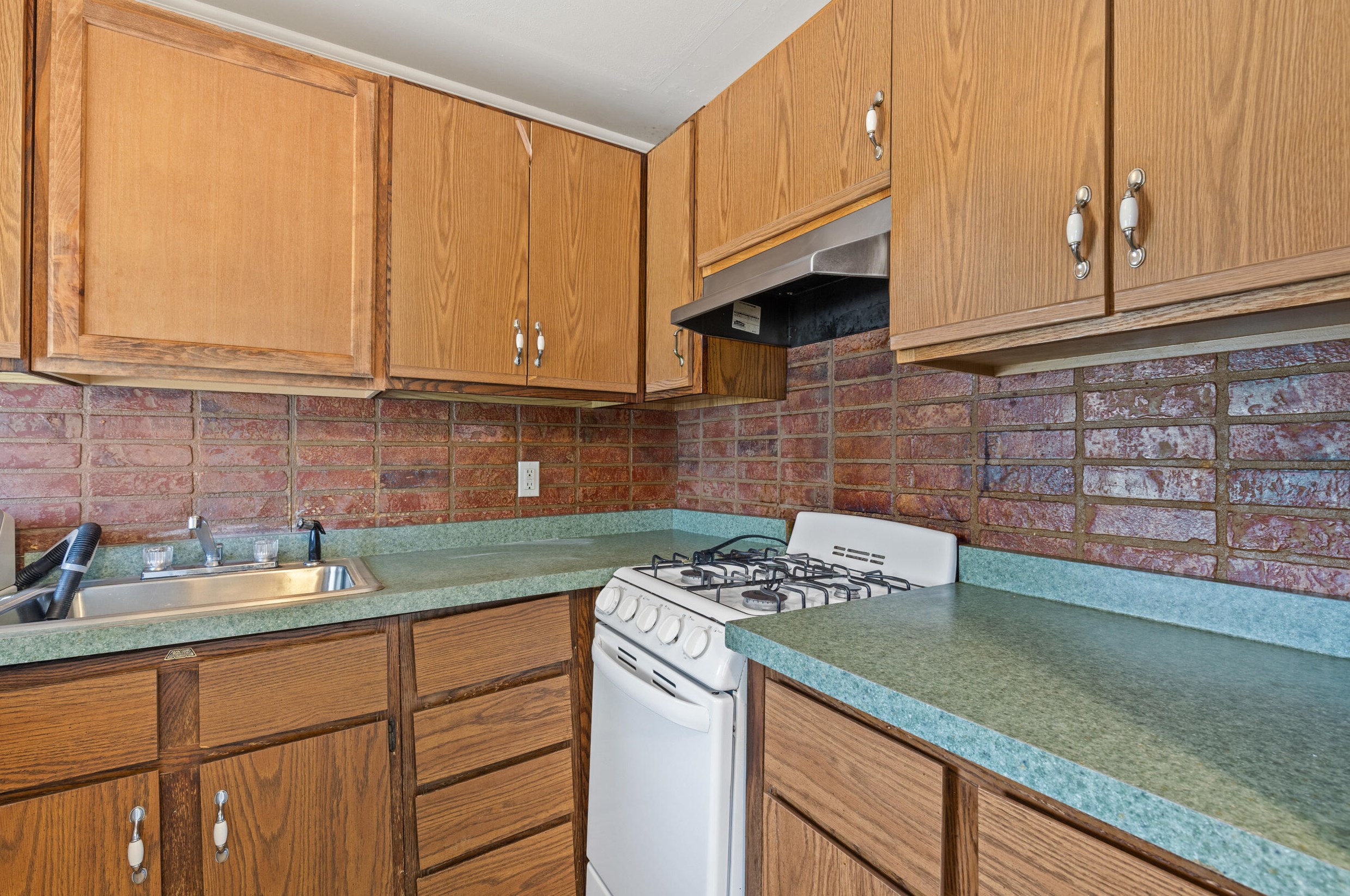 3150 84, Milwaukee WI 53222-3701 exterior