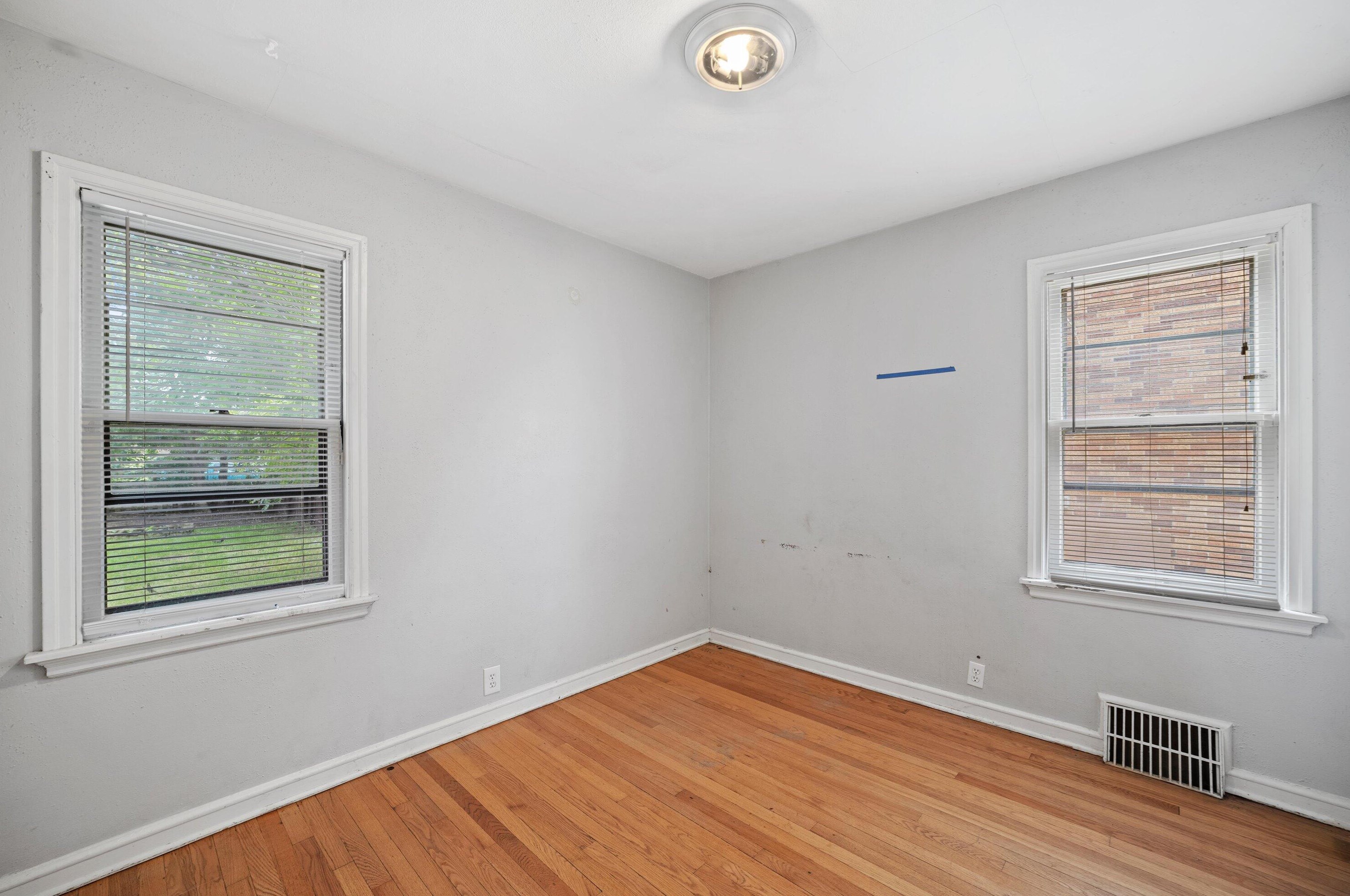 7509 Burleigh St, Milwaukee WI 53222-4941 exterior