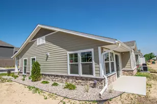 1125 Anchor Ave, West Bend, WI 53095 - Photo 15