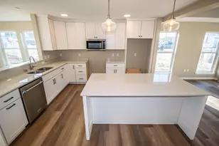 1125 Anchor Ave, West Bend, WI 53095 - Photo 3