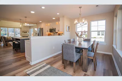 1117  Anchor Ave, West Bend, WI 53095 - Photo 3