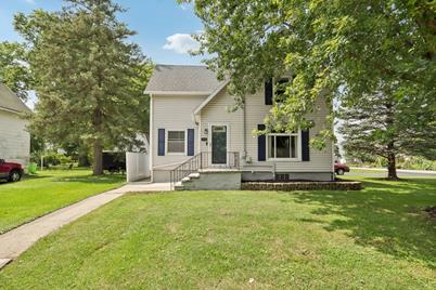 7303  Vine St, Lannon, WI 53046 - Photo 1