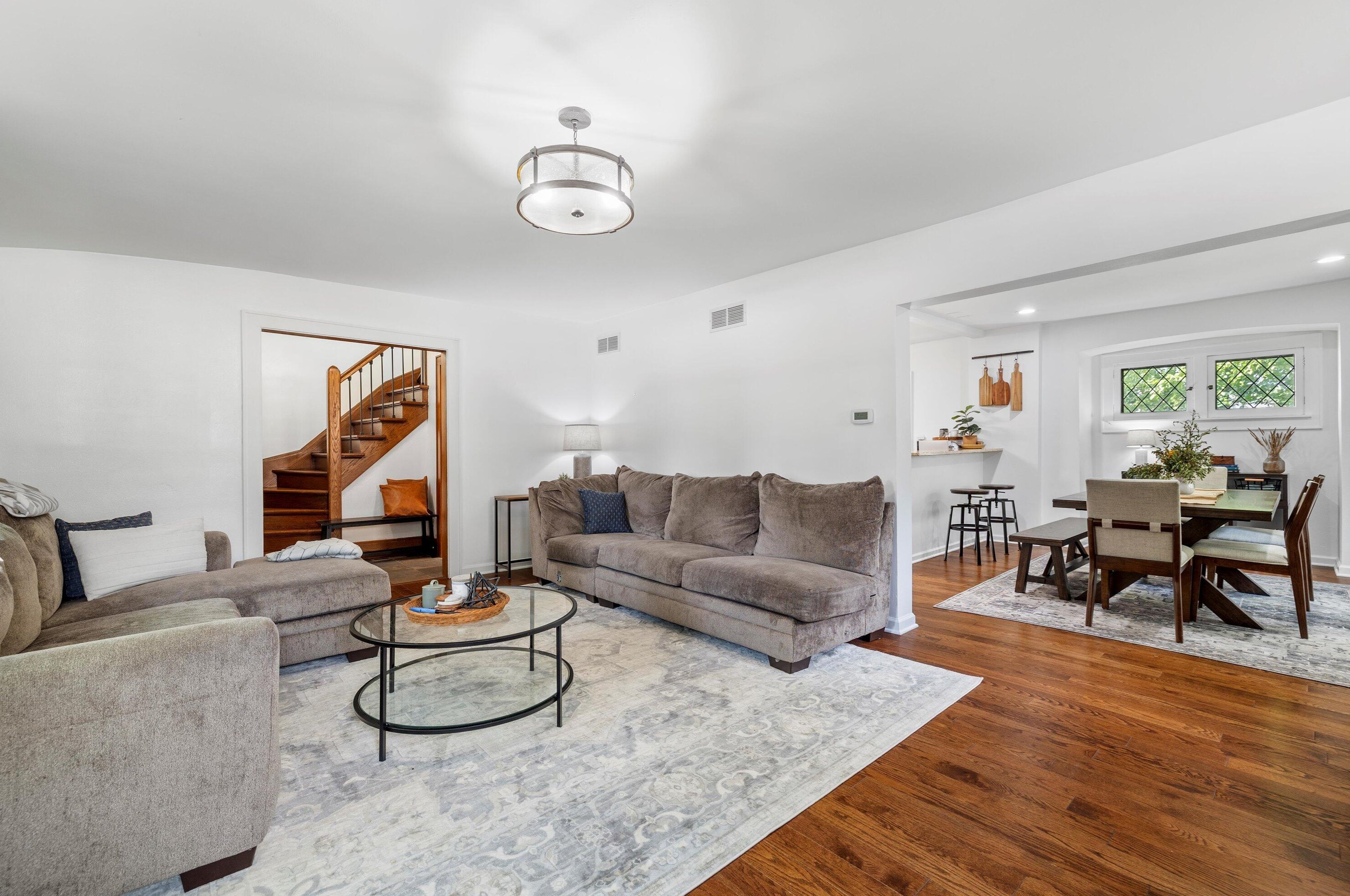 2209 60, Milwaukee WI 53218-4103 exterior