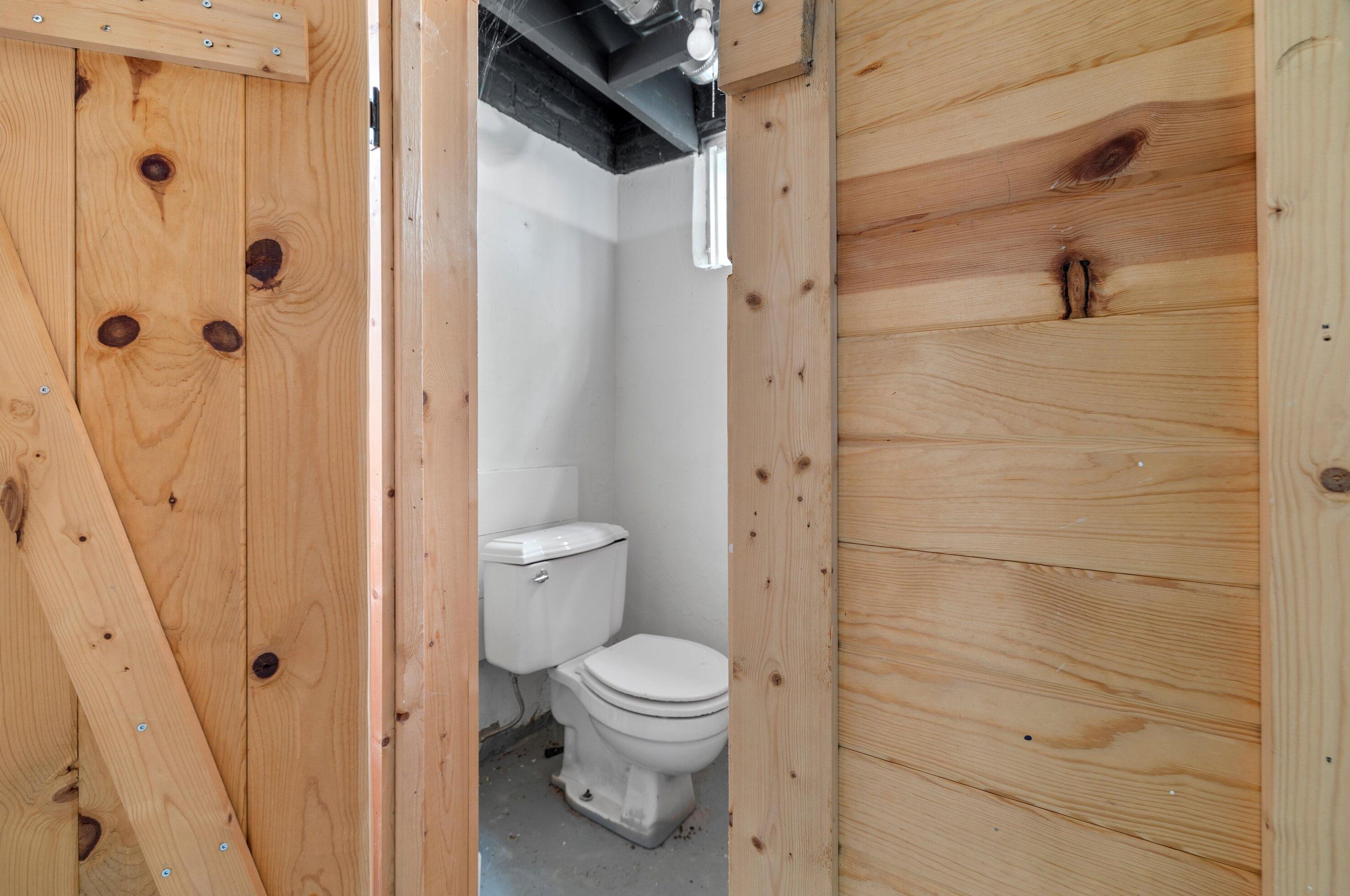 2209 60, Milwaukee WI 53218-4103 exterior