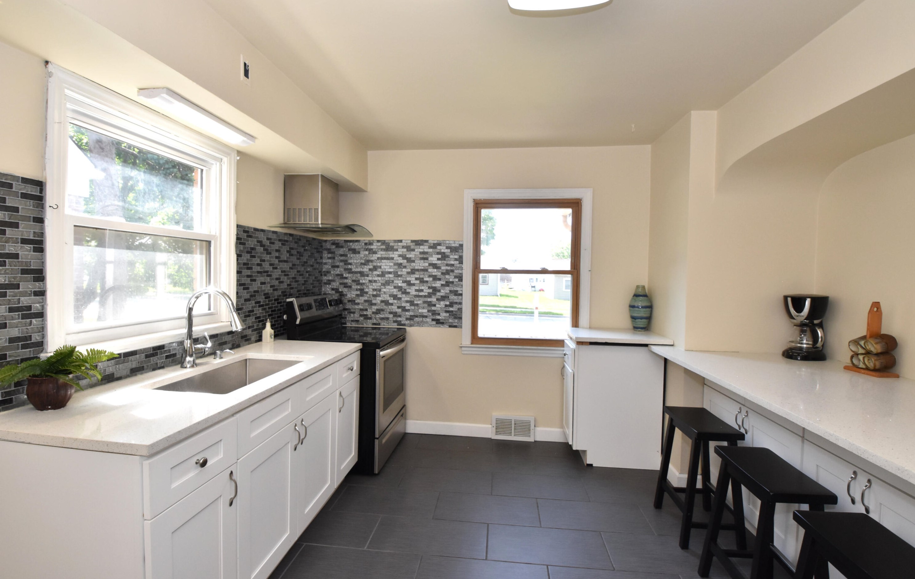 3404 20th St, Milwaukee WI  53215-4918 exterior