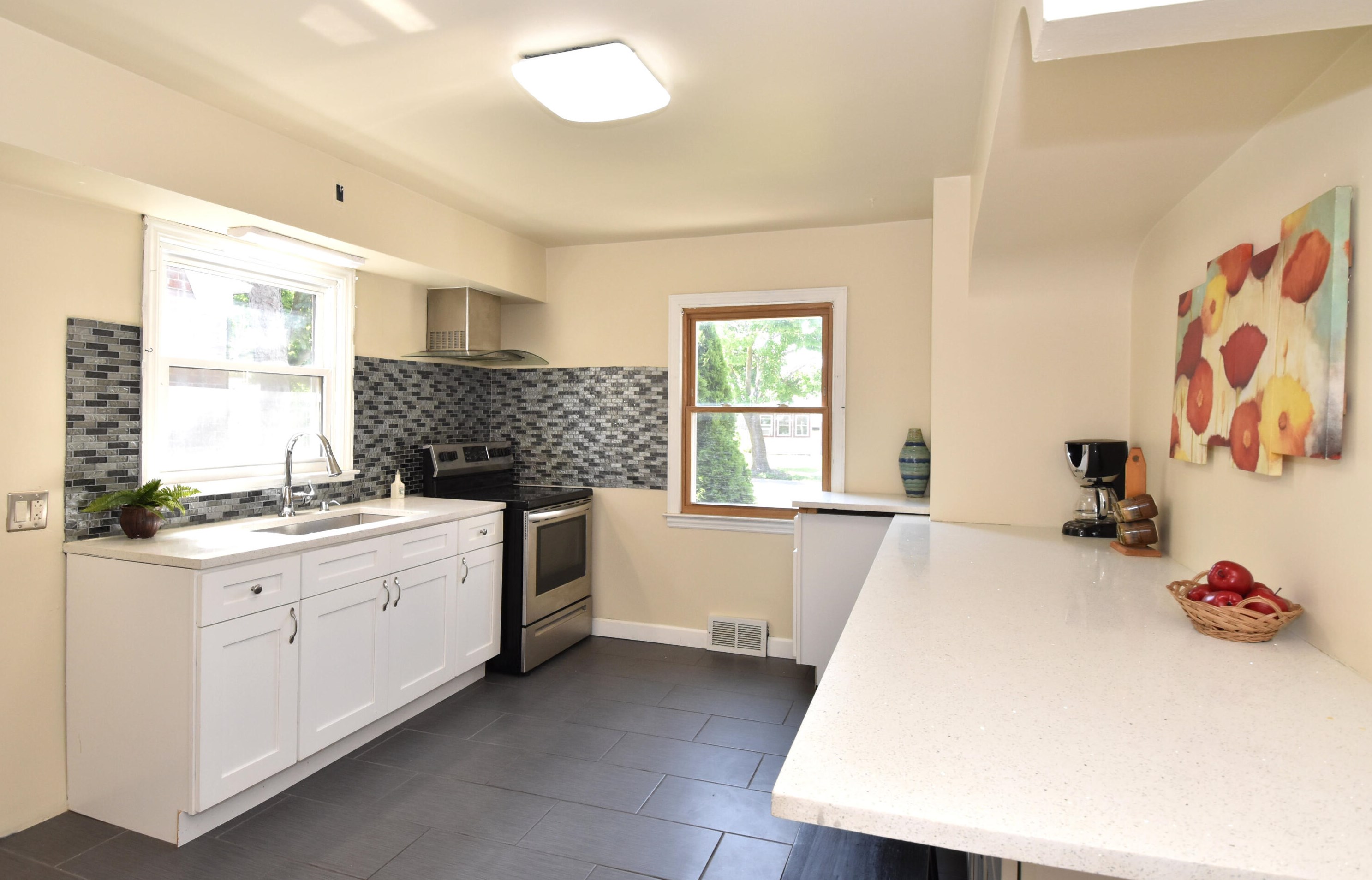 3404 20th St, Milwaukee WI  53215-4918 exterior