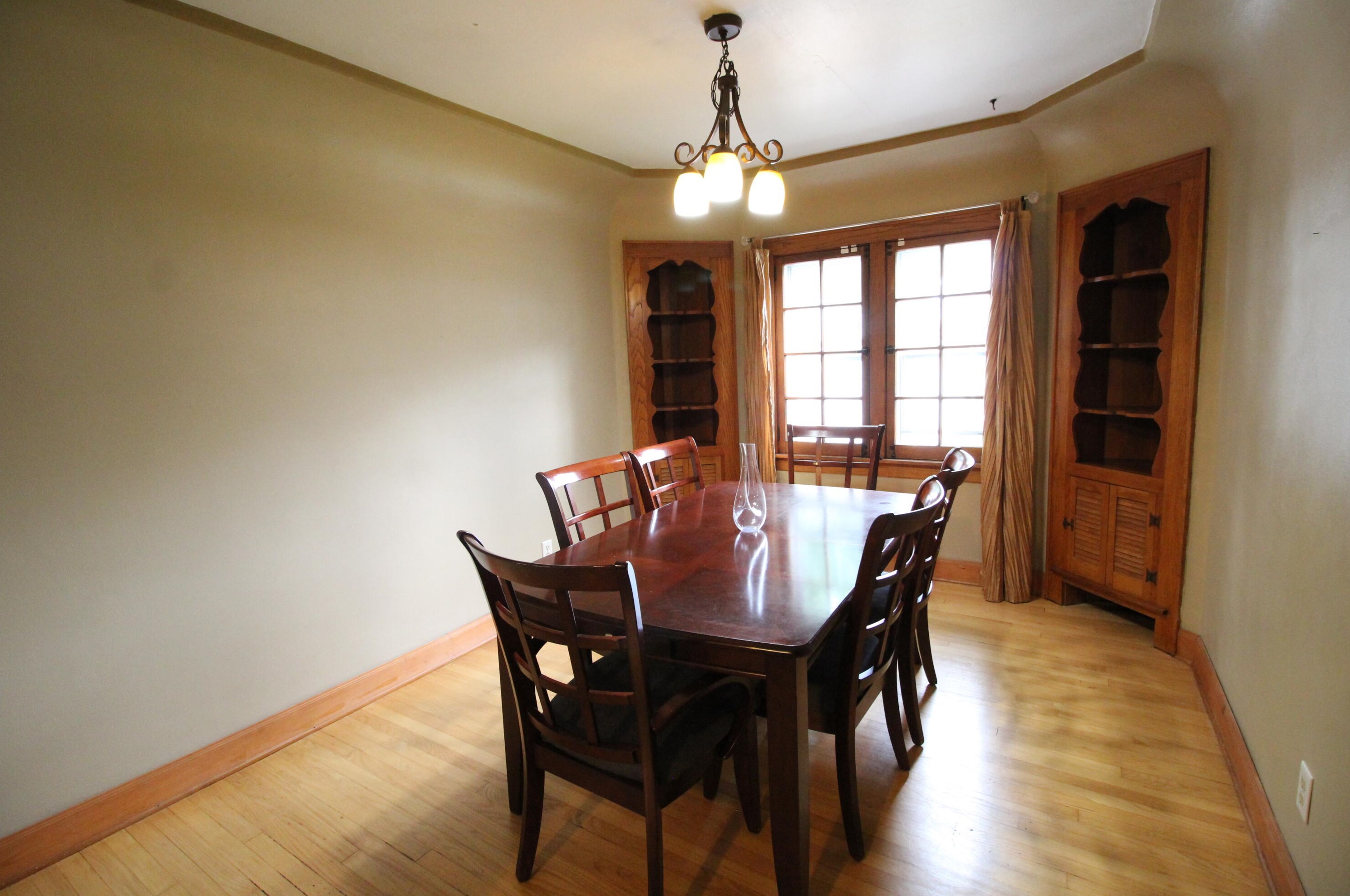 2333 60, Milwaukee WI 53219-2129 exterior