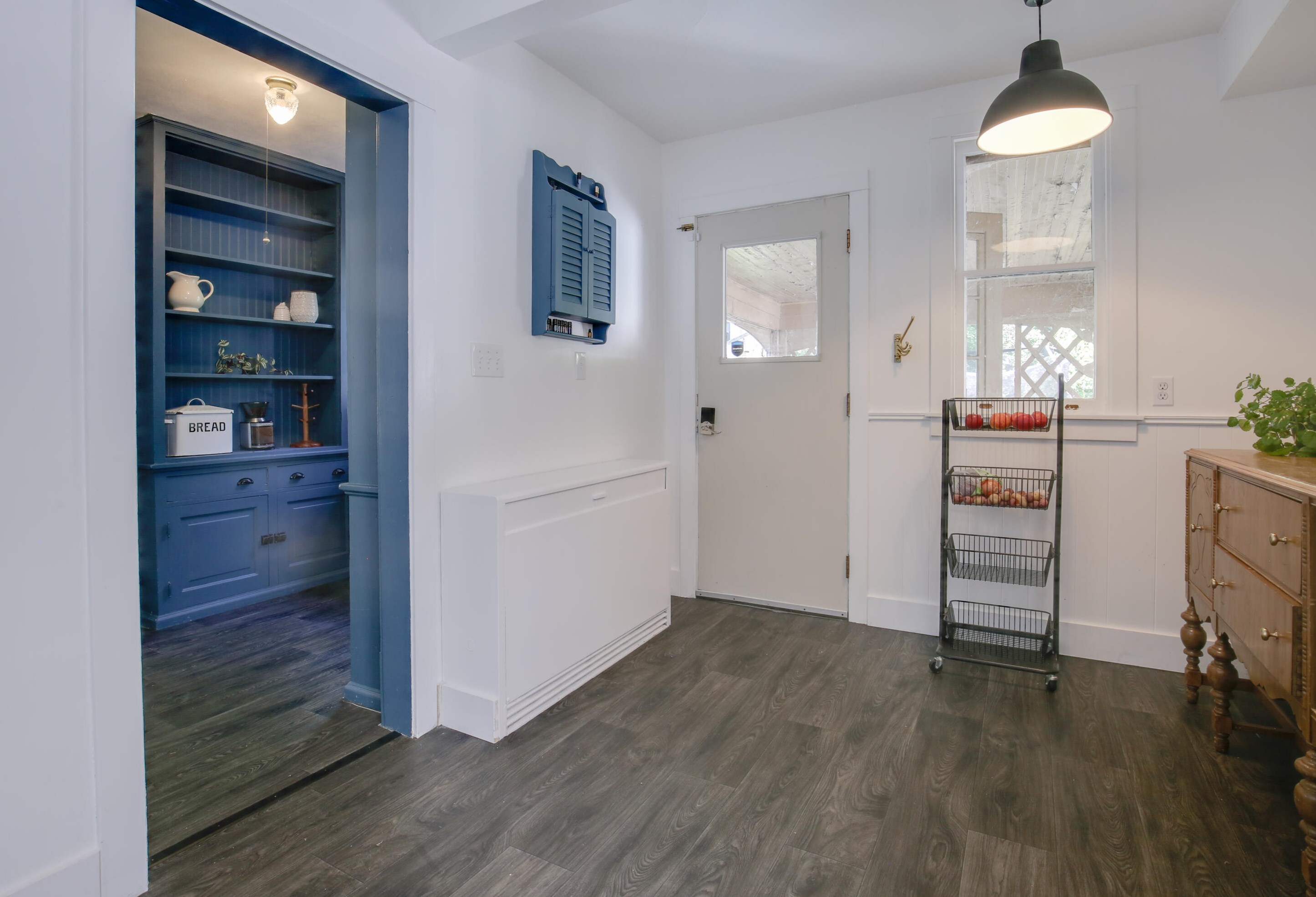 1638 Wisconsin Ave, Racine WI 53403-2770 exterior