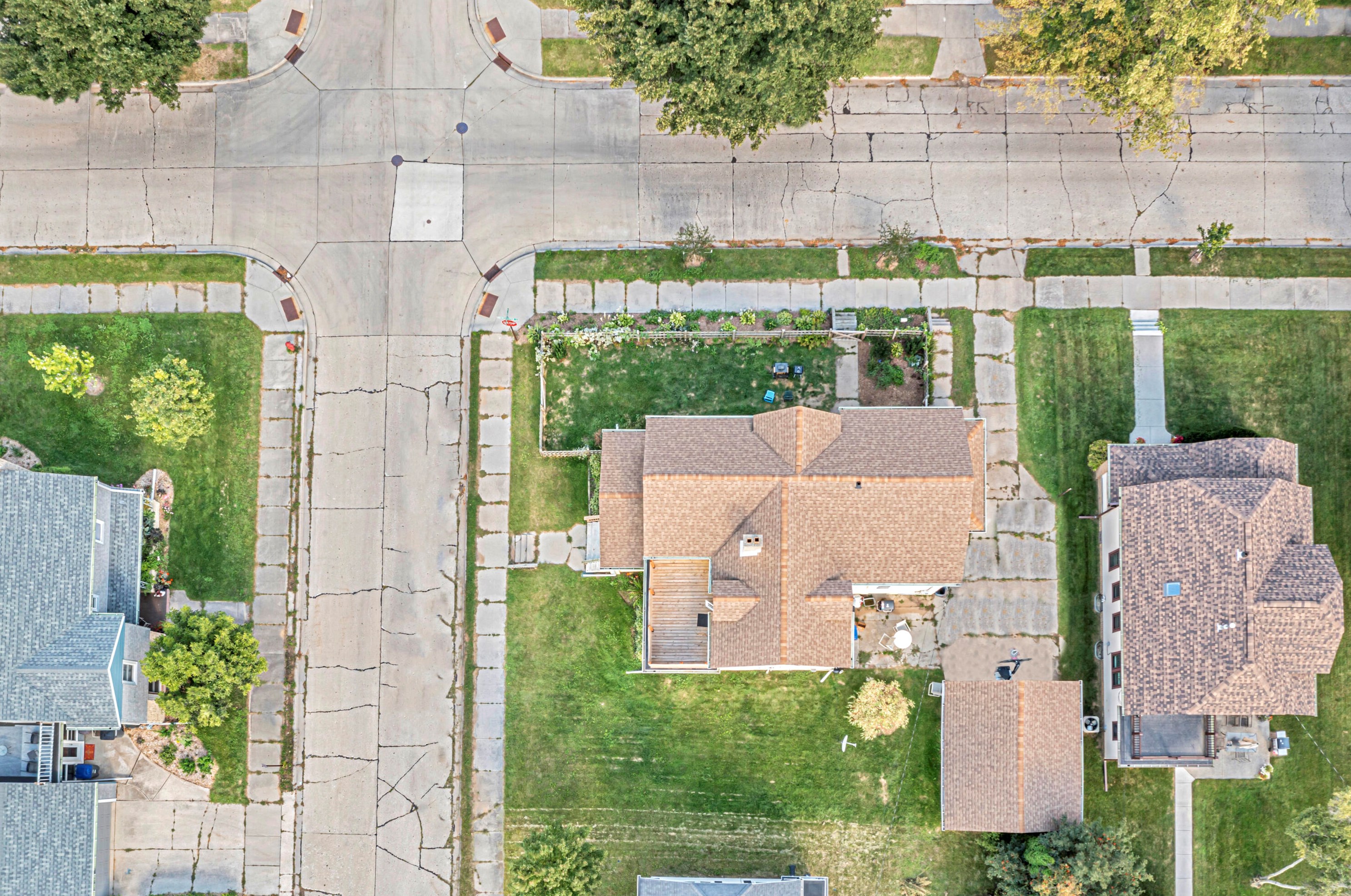 1237 Oakland Ave, Sheboygan WI  53081-5956 exterior