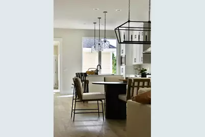 6253 W Foxtown Dr, Mequon, WI 53092 - Photo 7