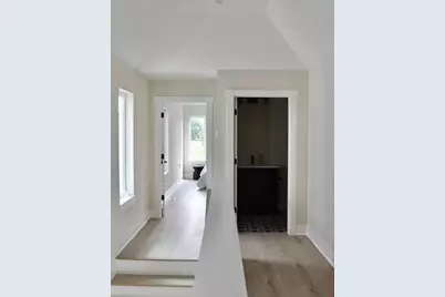 6253 W Foxtown Dr, Mequon, WI 53092 - Photo 31