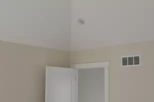 6253 W Foxtown Dr, Mequon, WI 53092 - Photo 29